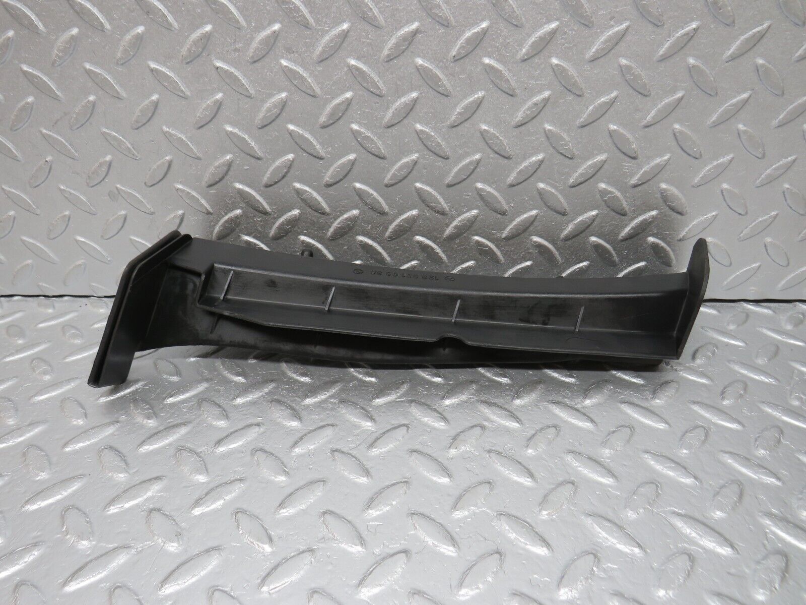 39358 Mercedes-Benz R129 320SL Coupe Windscreen Drain Channel Right 1298310636