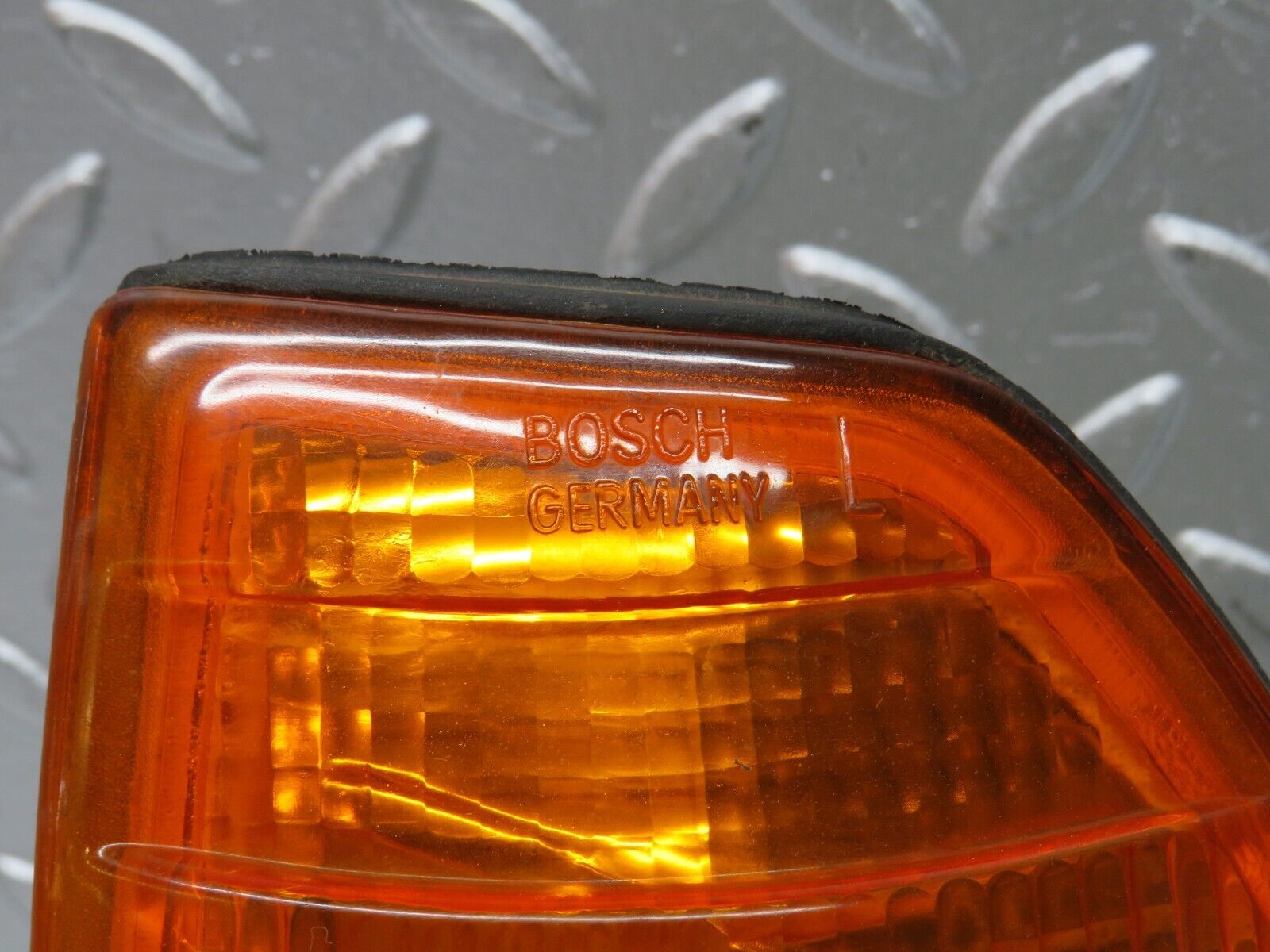 27998 Mercedes-Benz W123 280E Indicator Light Front Left Bosch