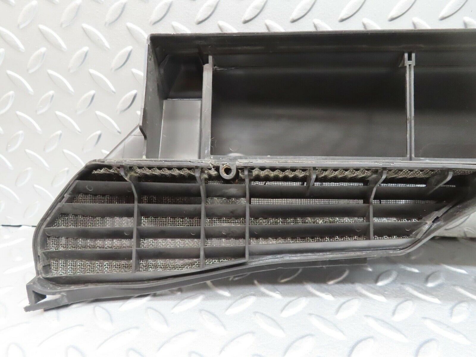 11890 Mercedes-Benz R129 300SL Coupe Cabin Filter Housing 1298300053