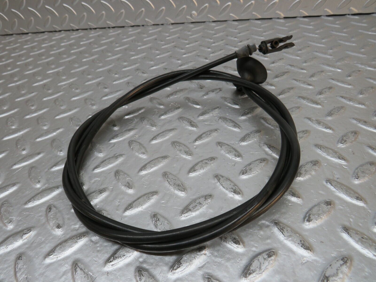 31838 Mercedes-Benz W201 190LE 1.8L Bonnet Release Cable
