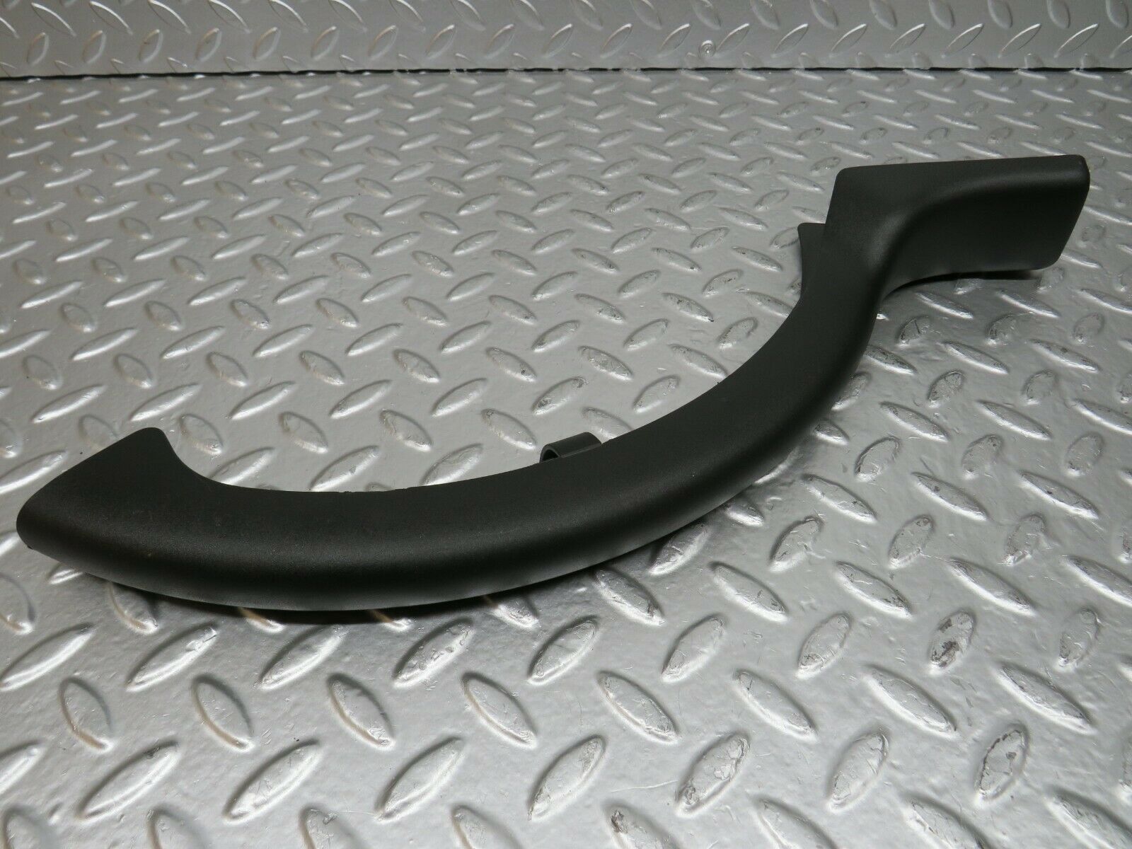 24611 Mercedes-Benz W140 S320 Boot Hinge Plastic Cover Right Side 1408214489