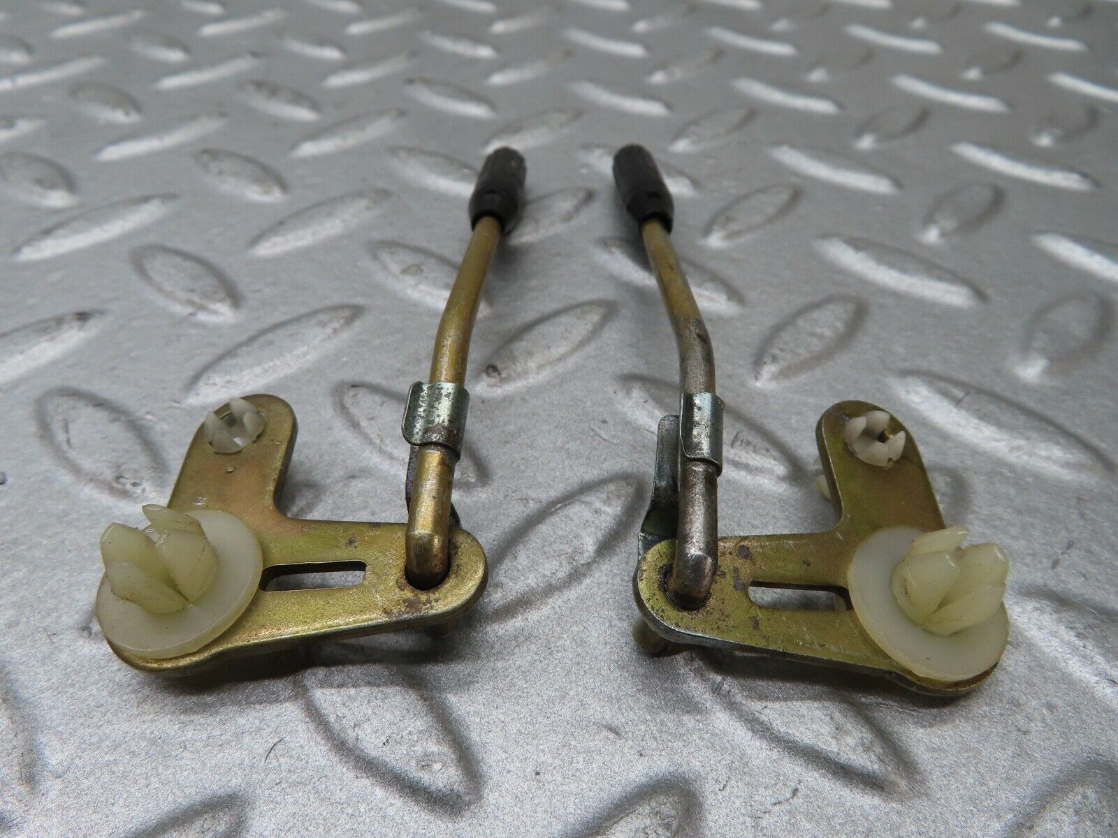 17563 Mercedes-Benz W116 450SEL Rear Door Lock Knob Pair