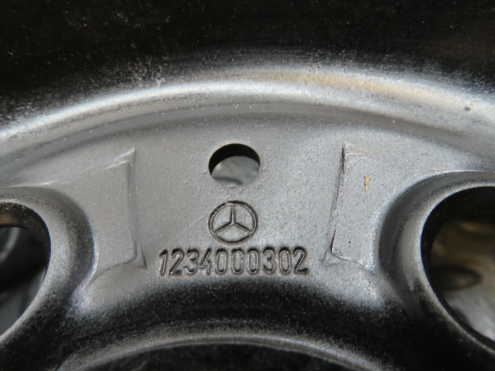 13237 Mercedes-Benz Steel Wheel 5.5Jx14H2 ET30 5x112 1234000302