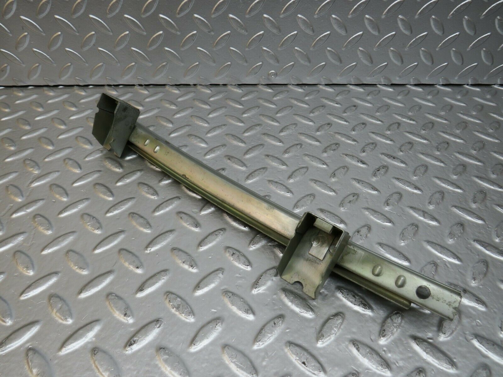 24578 Mercedes-Benz W108 Window Channel