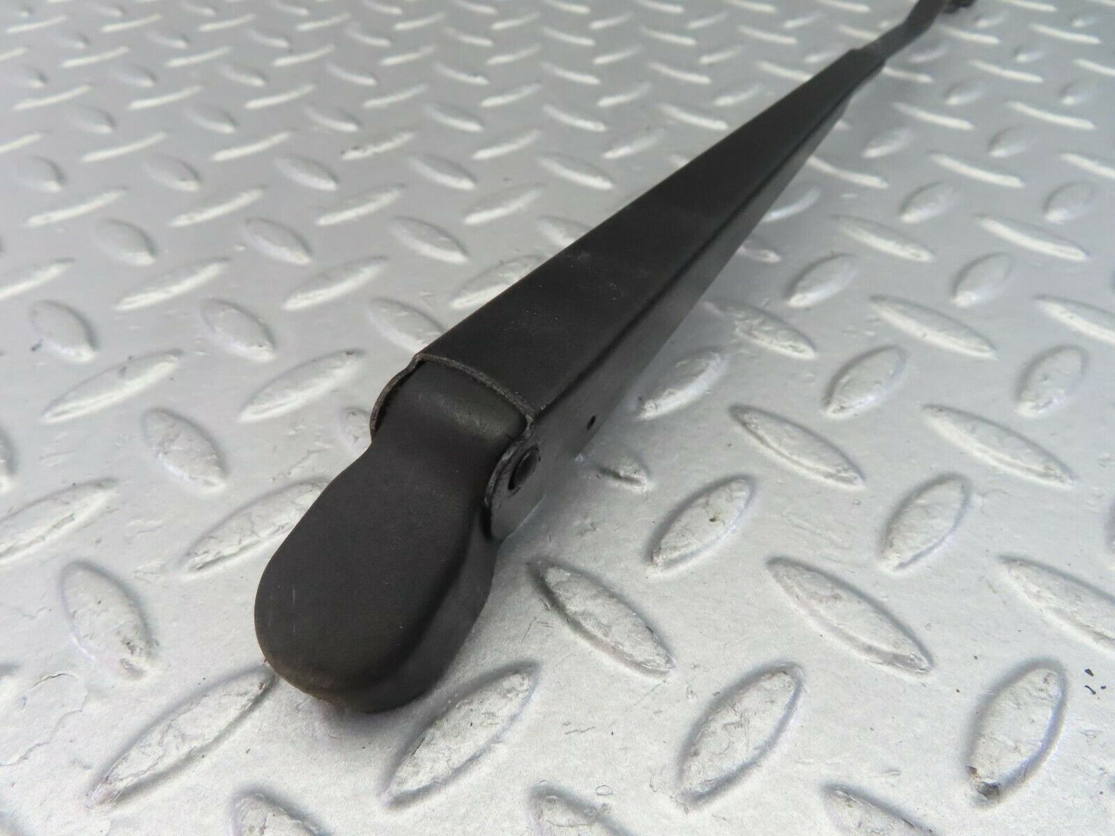 10000 Mercedes-Benz C123 230CE Coupe Wiper Arm Bosch Left 3399990553