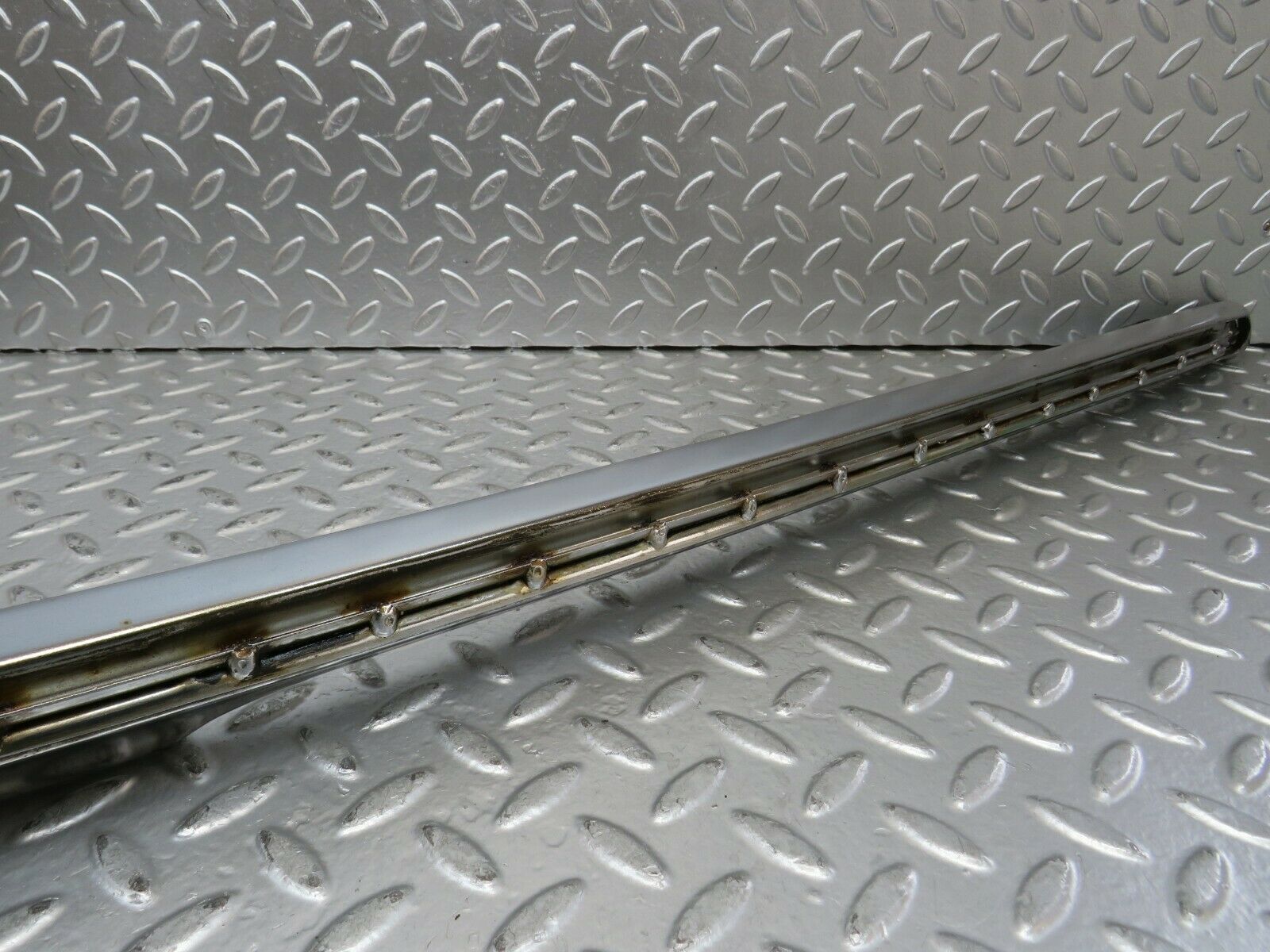 23244 Mercedes-Benz W116 350SE Rear Left Upper Bumper Corner