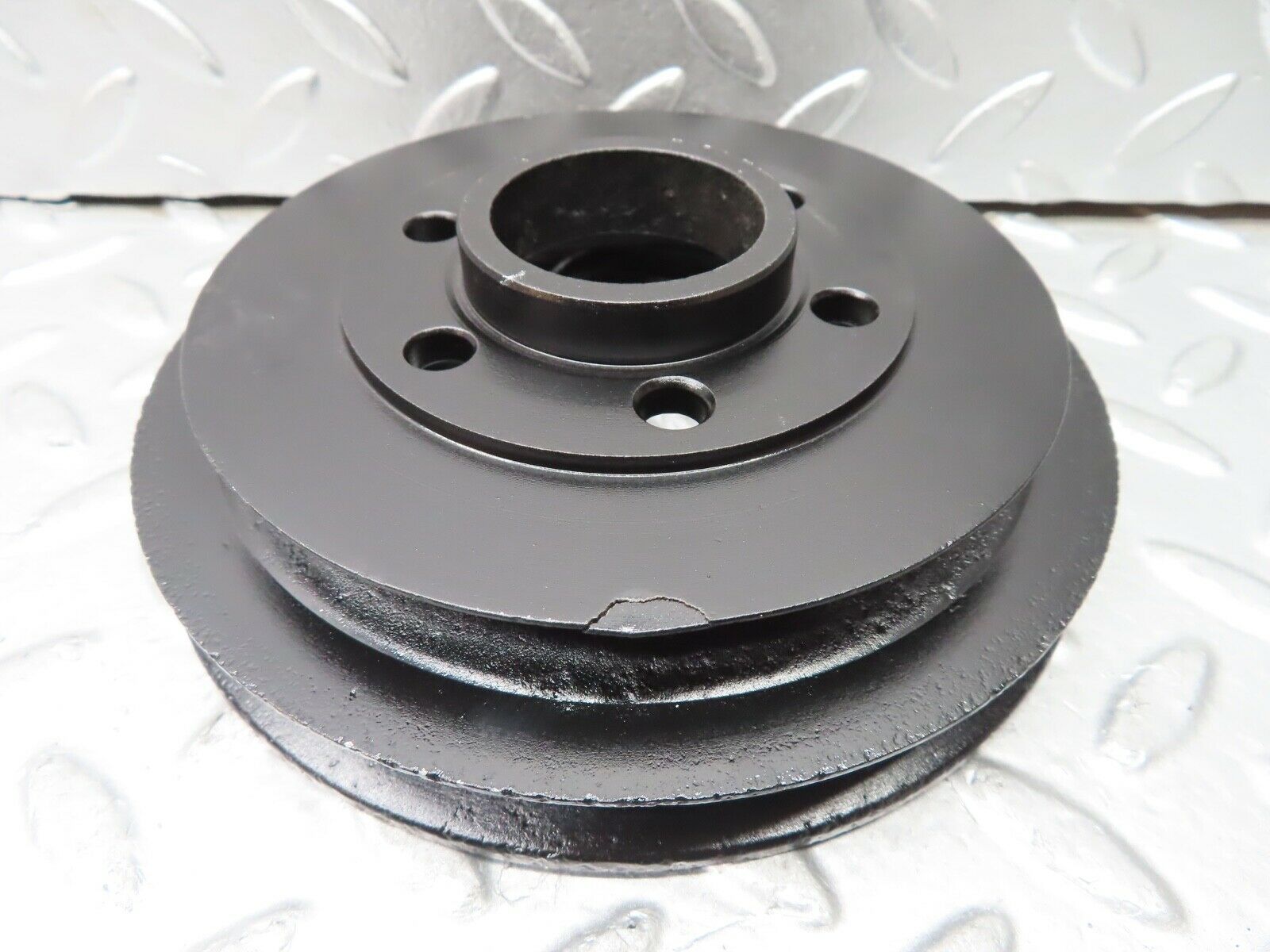 20886 Mercedes-Benz W114 250CE Coupe Crankshaft Pulley