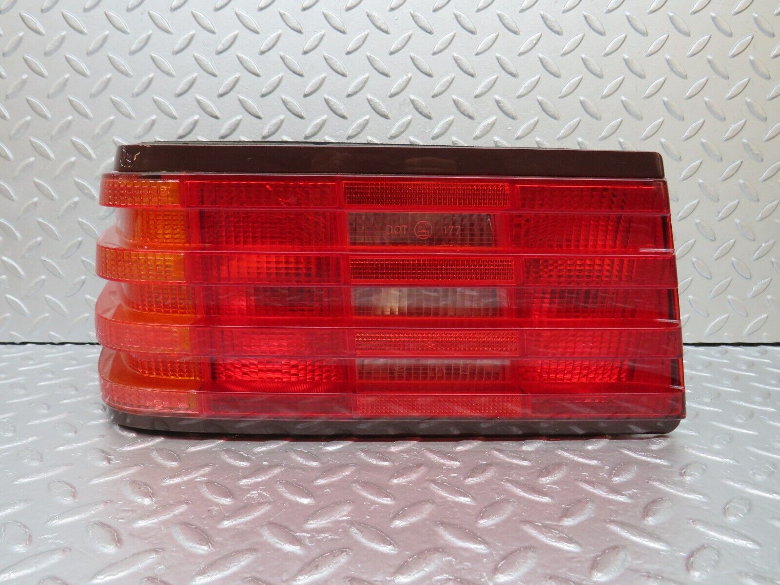 39347 Mercedes-Benz R129 320SL Coupe Tail Light Left Side