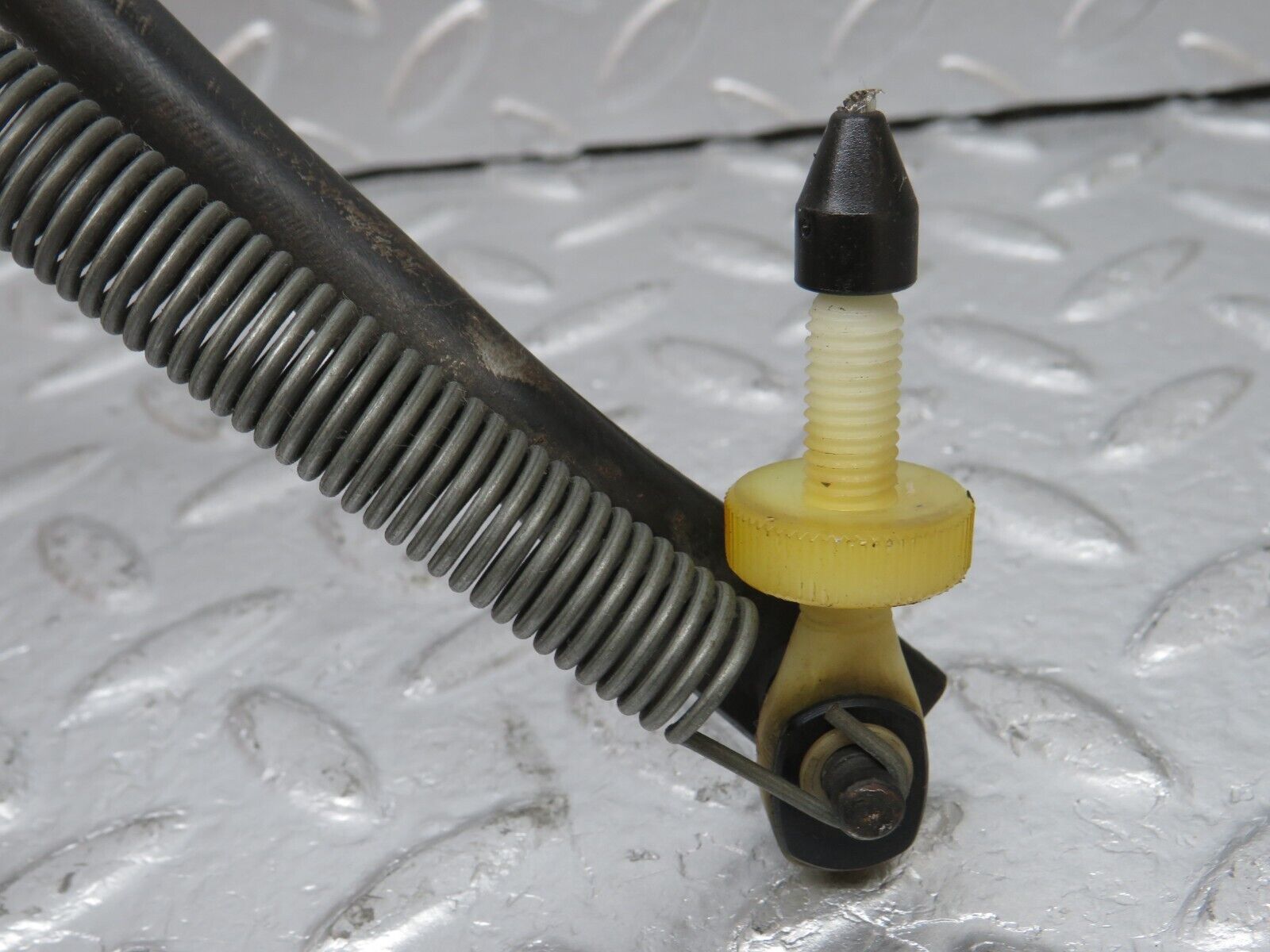 33727 Mercedes-Benz W201 190E 2.0L Accelerator Pedal Linkage 2013010218