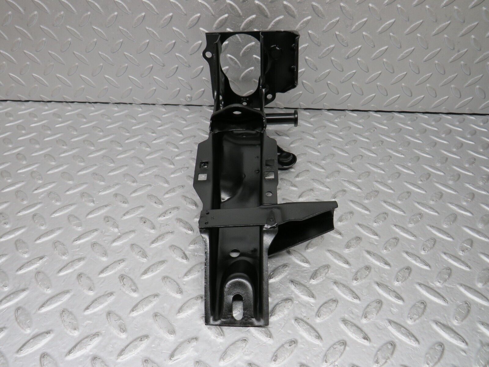 35911 Mercedes-Benz W108 Brake Pedal Bracket