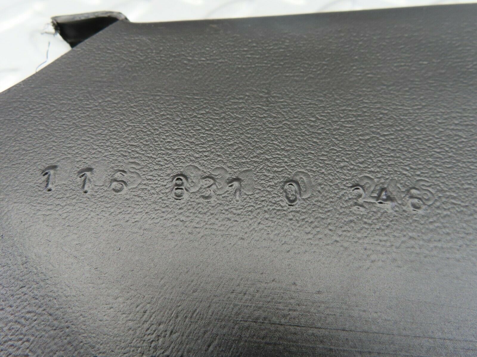 7436 Mercedes-Benz W116 450SE Ventilation Air Duct Right 1168310246