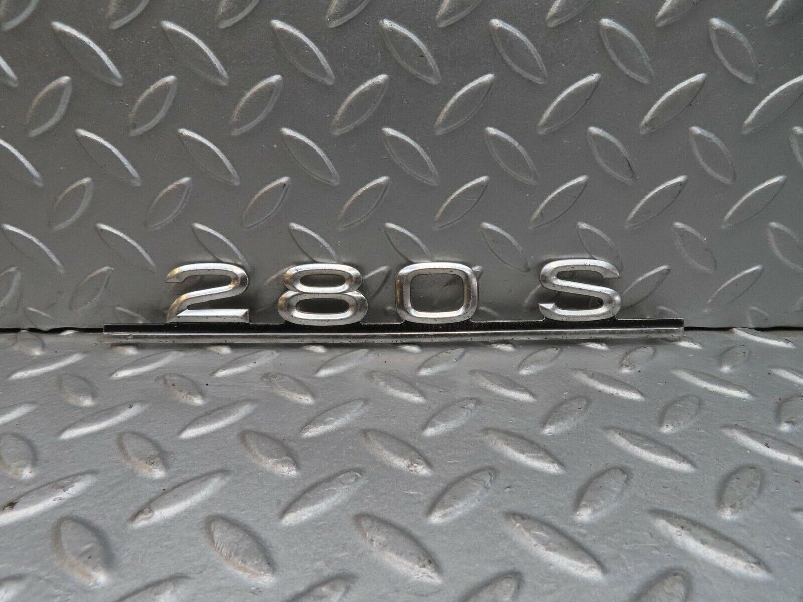12475 Mercedes-Benz W108 Trunk Badge 280S Emblem