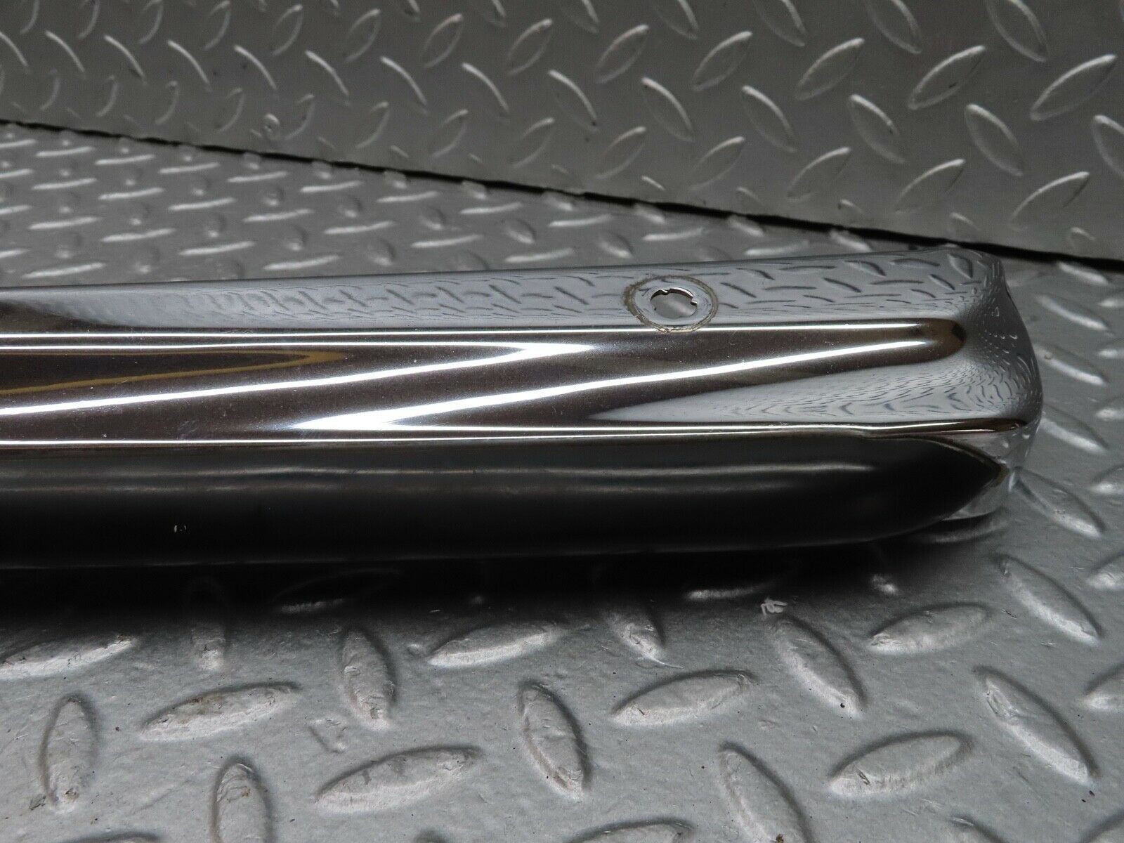 18156 Mercedes-Benz W116 450SEL Front Right Upper Bumper Corner 1168800270