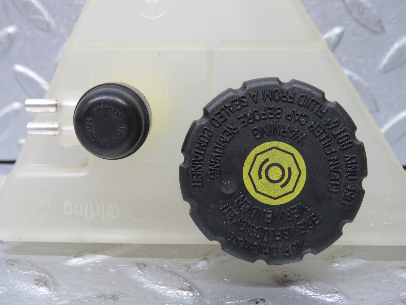 38407 Mercedes-Benz R129 280SL Coupe Brake Fluid Reservoir Tank Girling