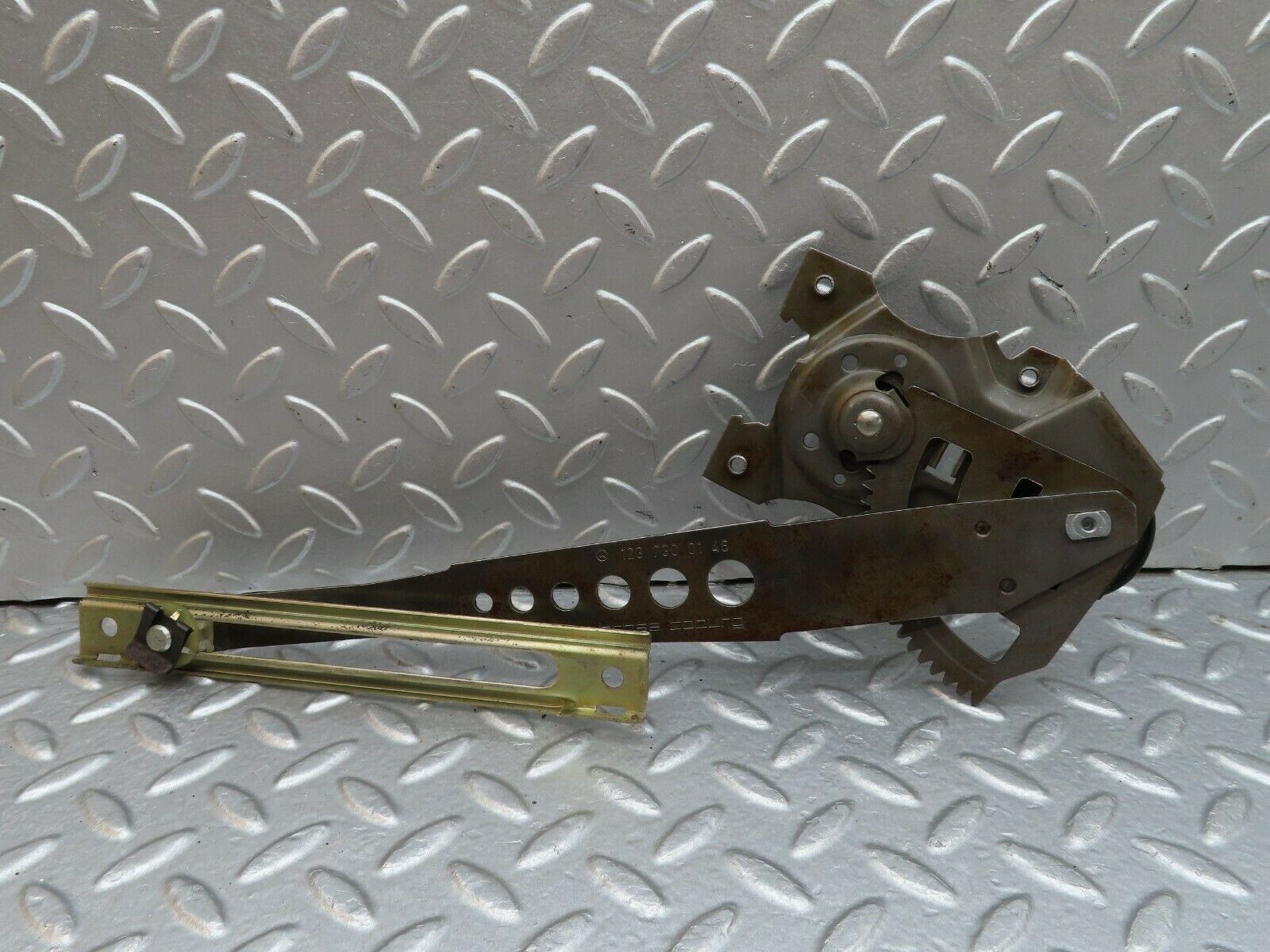 18045 Mercedes-Benz W123 200 Rear Left Manual Window Regulator 1237300146