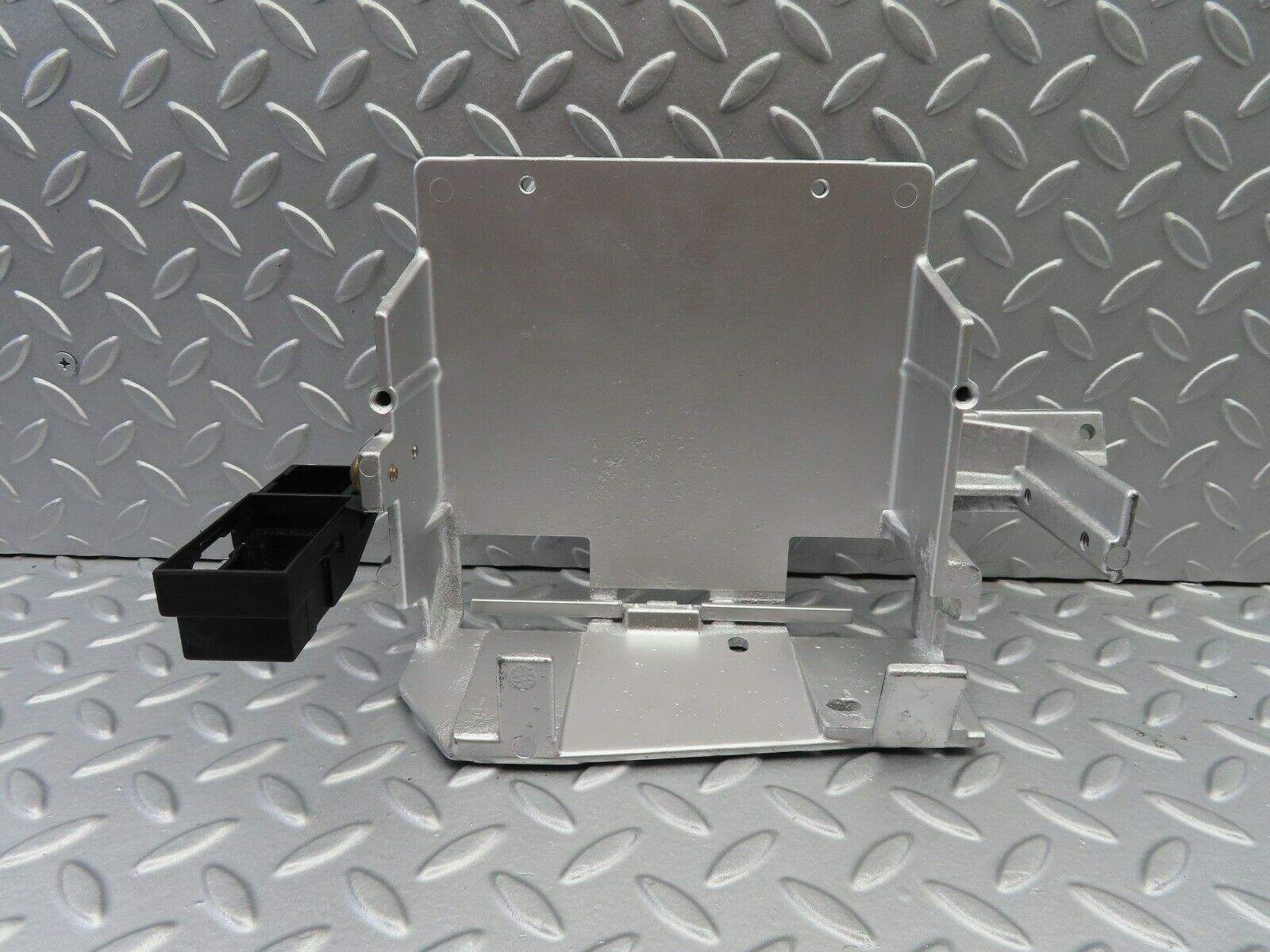 6767 Mercedes-Benz S124 E220 Wagon Engine Control Unit Tray Bracket 1245404973