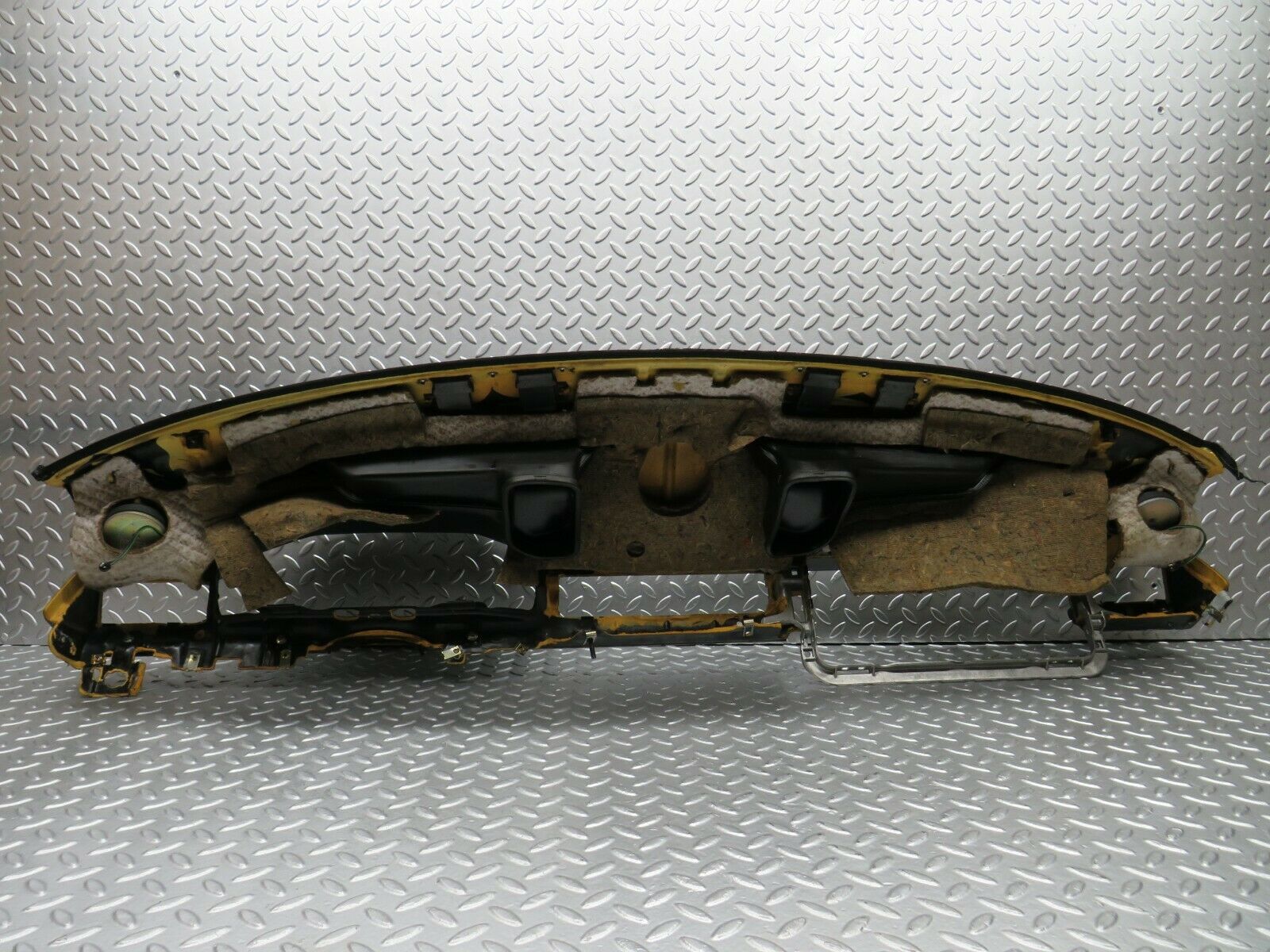 22381 Mercedes-Benz C124 E220 Coupe Dashboard Black