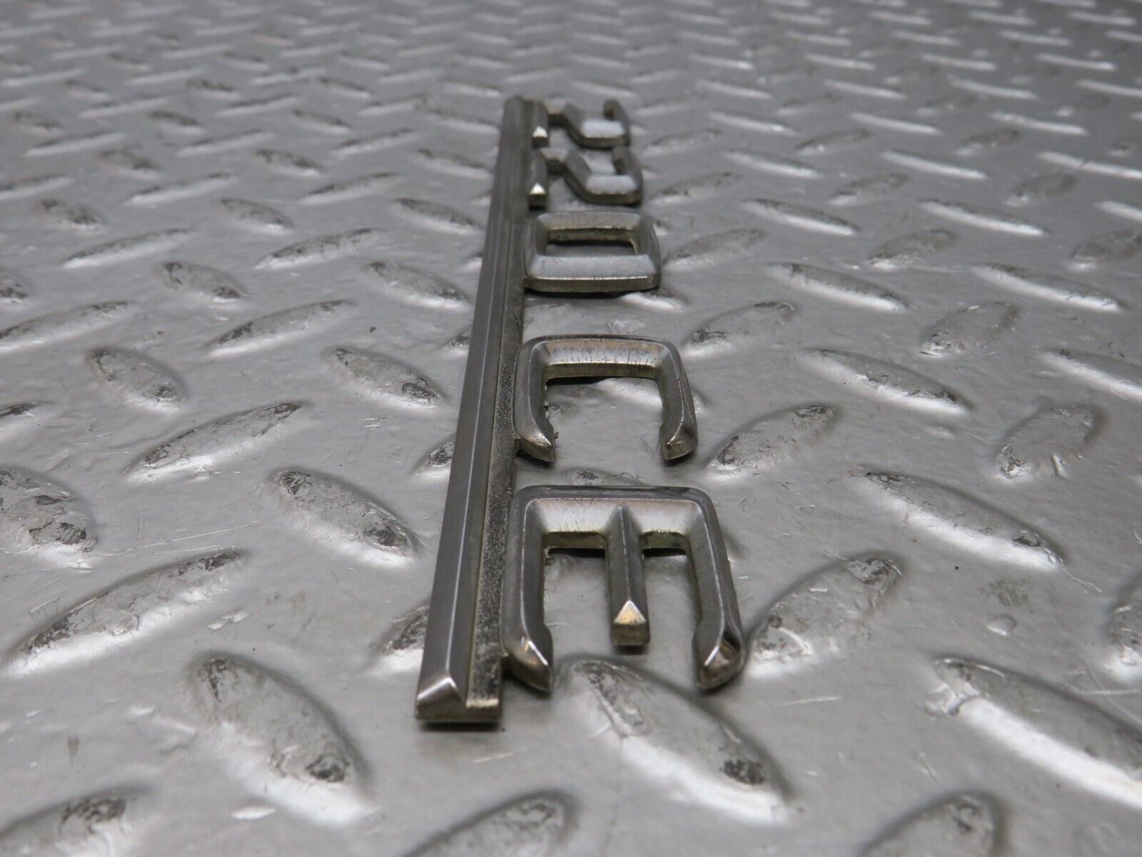 26532 Mercedes-Benz C124 220CE Coupe Trunk Badge Emblem