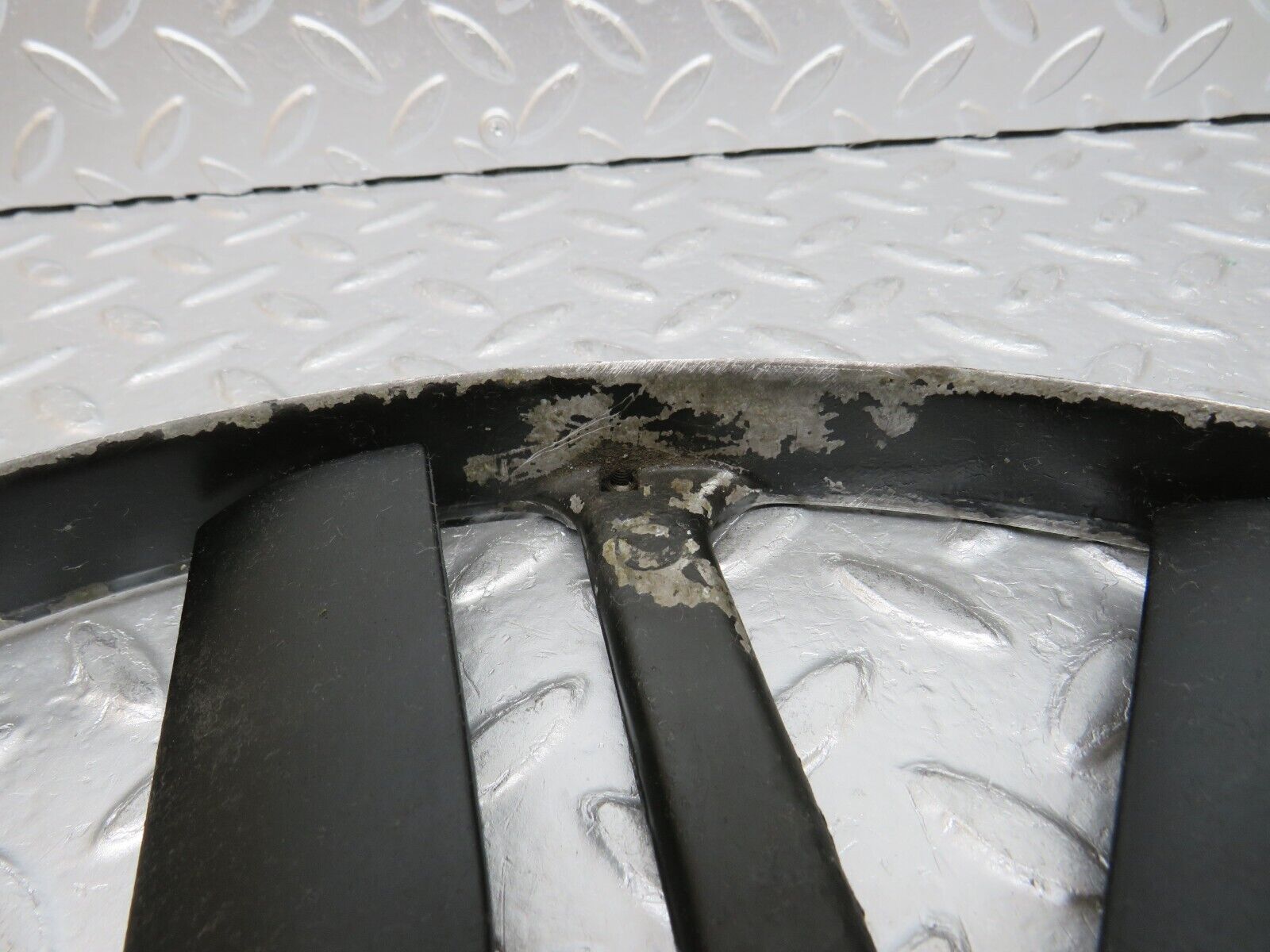 32430 Mercedes-Benz S124 300TE Wagon Engine Cooling Fan