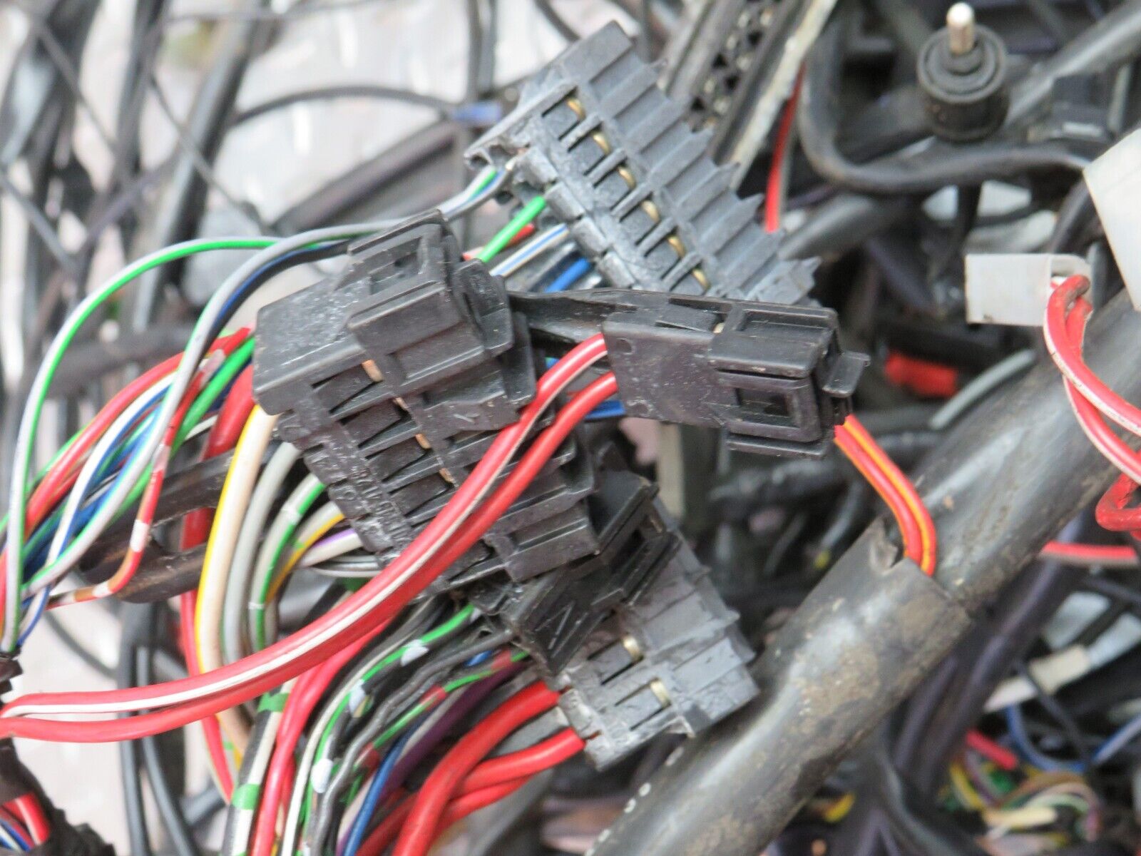 31606 Mercedes-Benz W201 190LE 1.8L Engine Wire Wiring Harness 2015402032 201540263