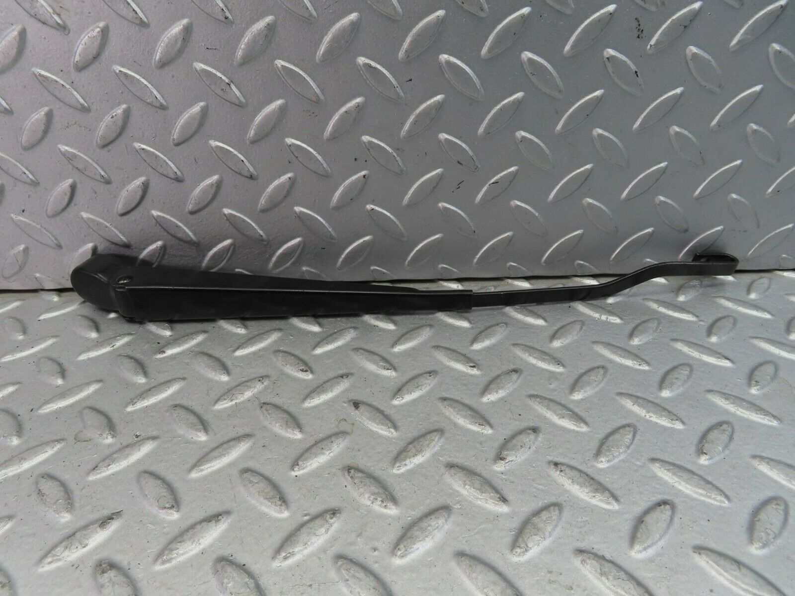 9778 Mercedes-Benz C123 280CE Coupe Front Right Wiper Arm 3399990553