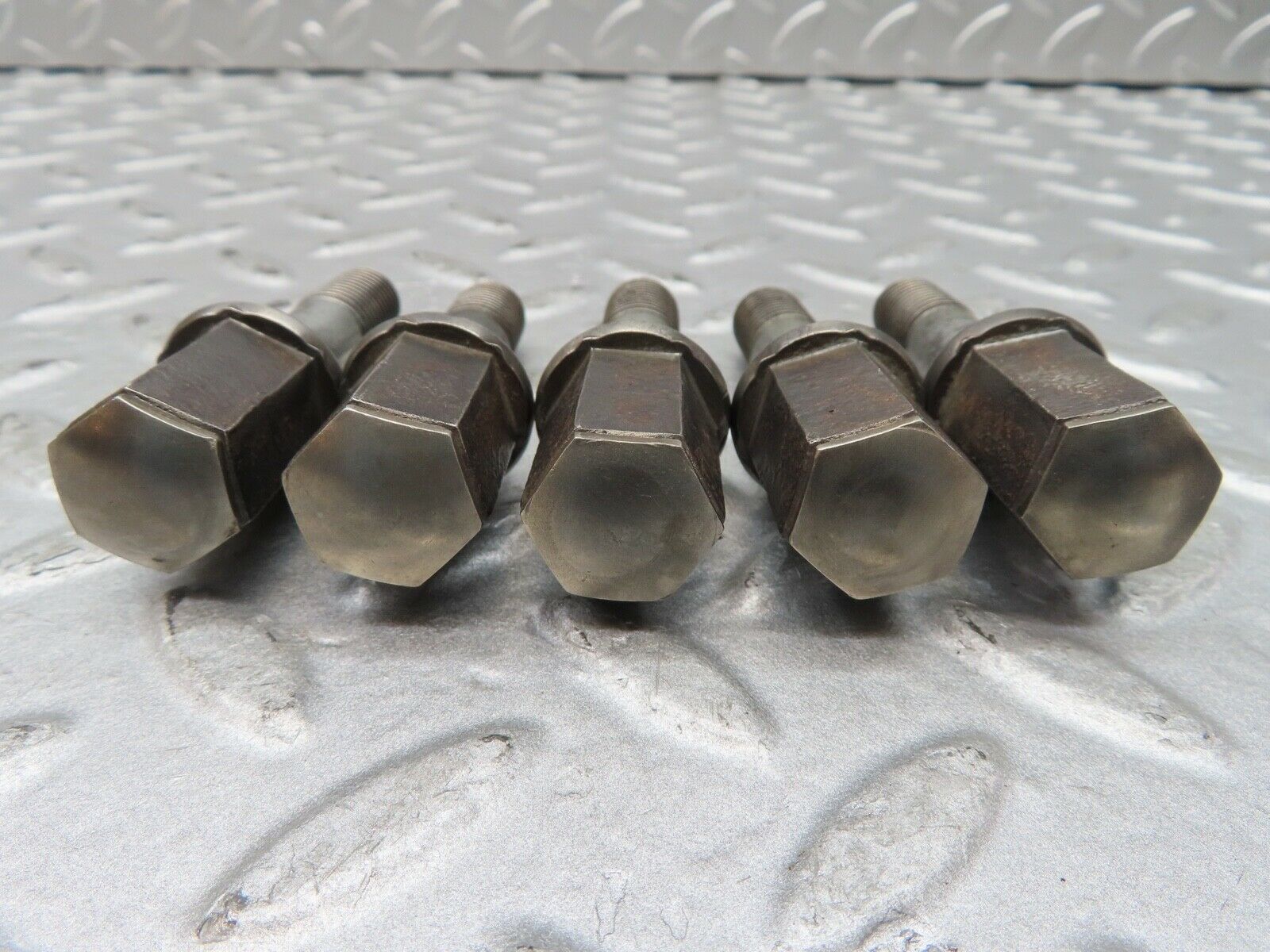 16780 Mercedes-Benz 5x Alloy Wheel Lug Bolt M12x1.5