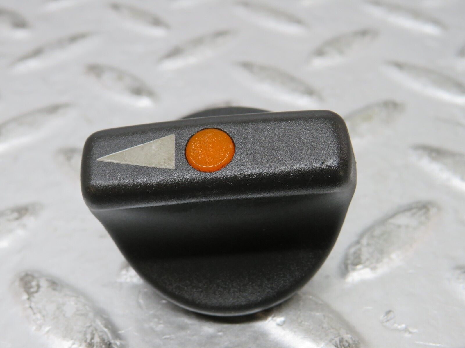 27163 Mercedes-Benz W123 280E Headlight Switch Knob 1265400083