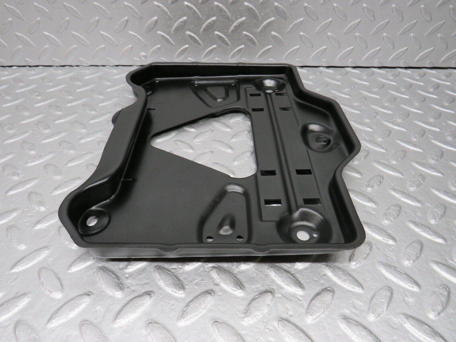 38010 Mercedes-Benz A124 320E Cabriolet Battery Tray