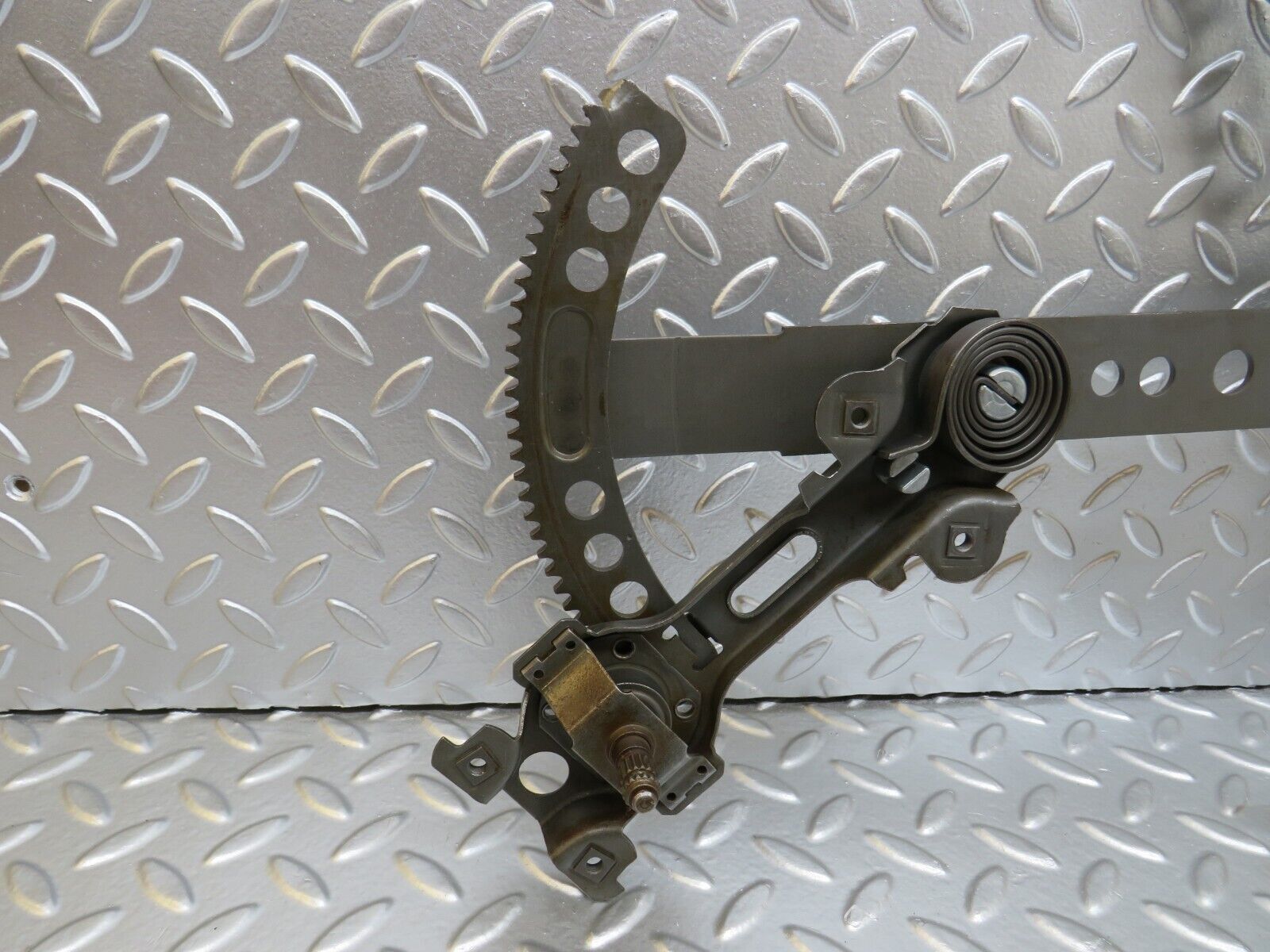 25453 Mercedes-Benz W123 200 Front Right Manual Window Regulator