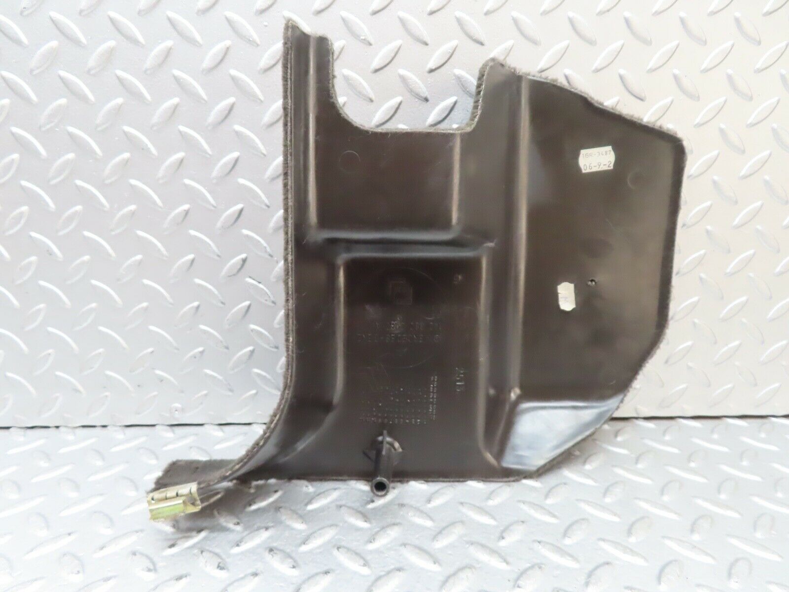 19430 Mercedes-Benz C140 CL420 Coupe Front Right Kick Panel Grey 1406800480