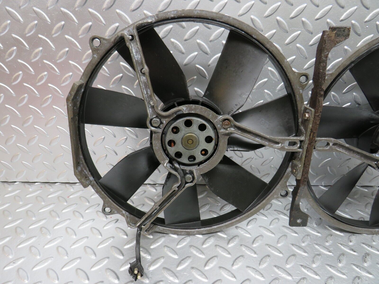 24786 Mercedes-Benz W140 S320 Engine Cooling Fan Motor 1405051355