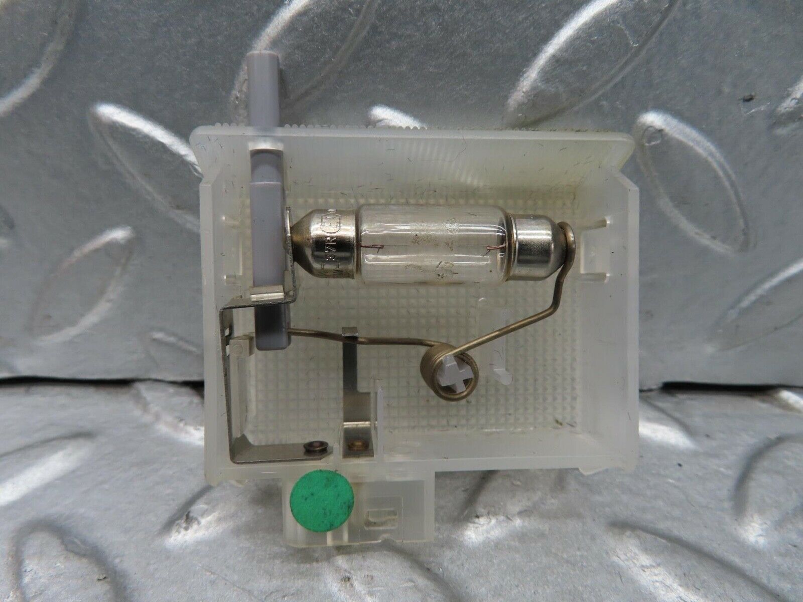 15186 Mercedes-Benz W140 S320 Glove Box Light 1408200101