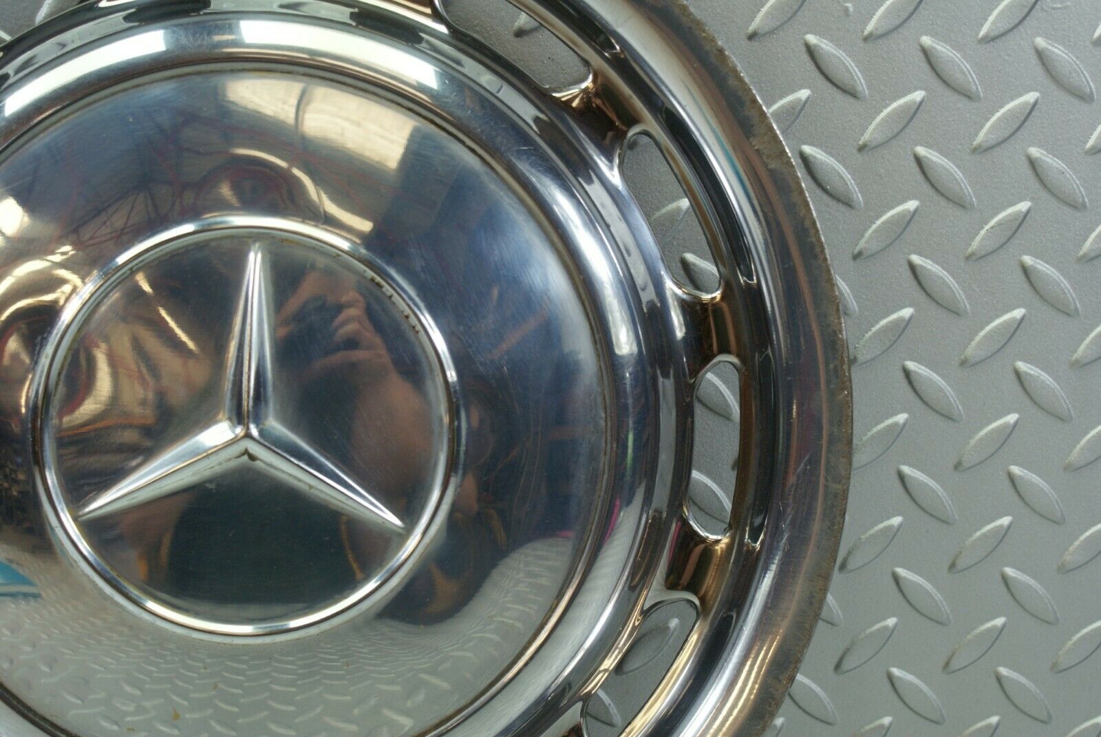 3140 Mercedes-Benz C107 350SLC Coupe Coupe Wheel Trim Hub Cap 14