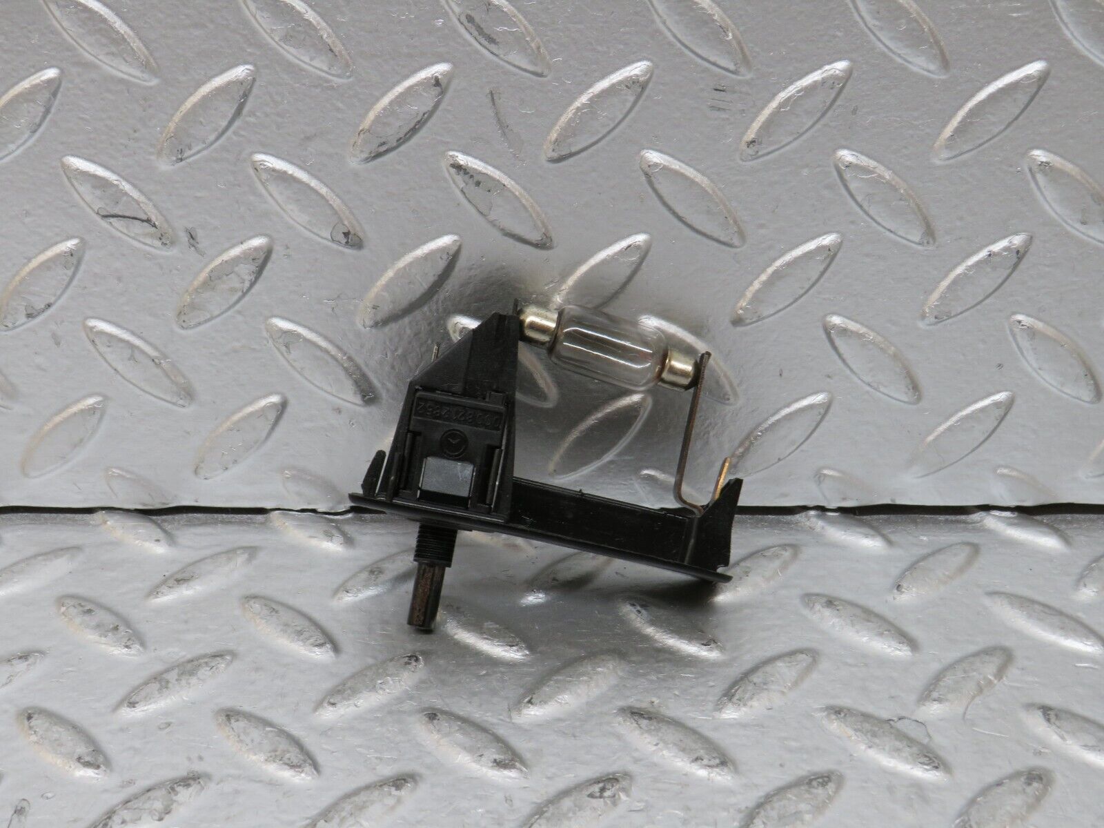 26099 Mercedes-Benz W116 450SE Trunk Light Switch 0008212852 1158202511