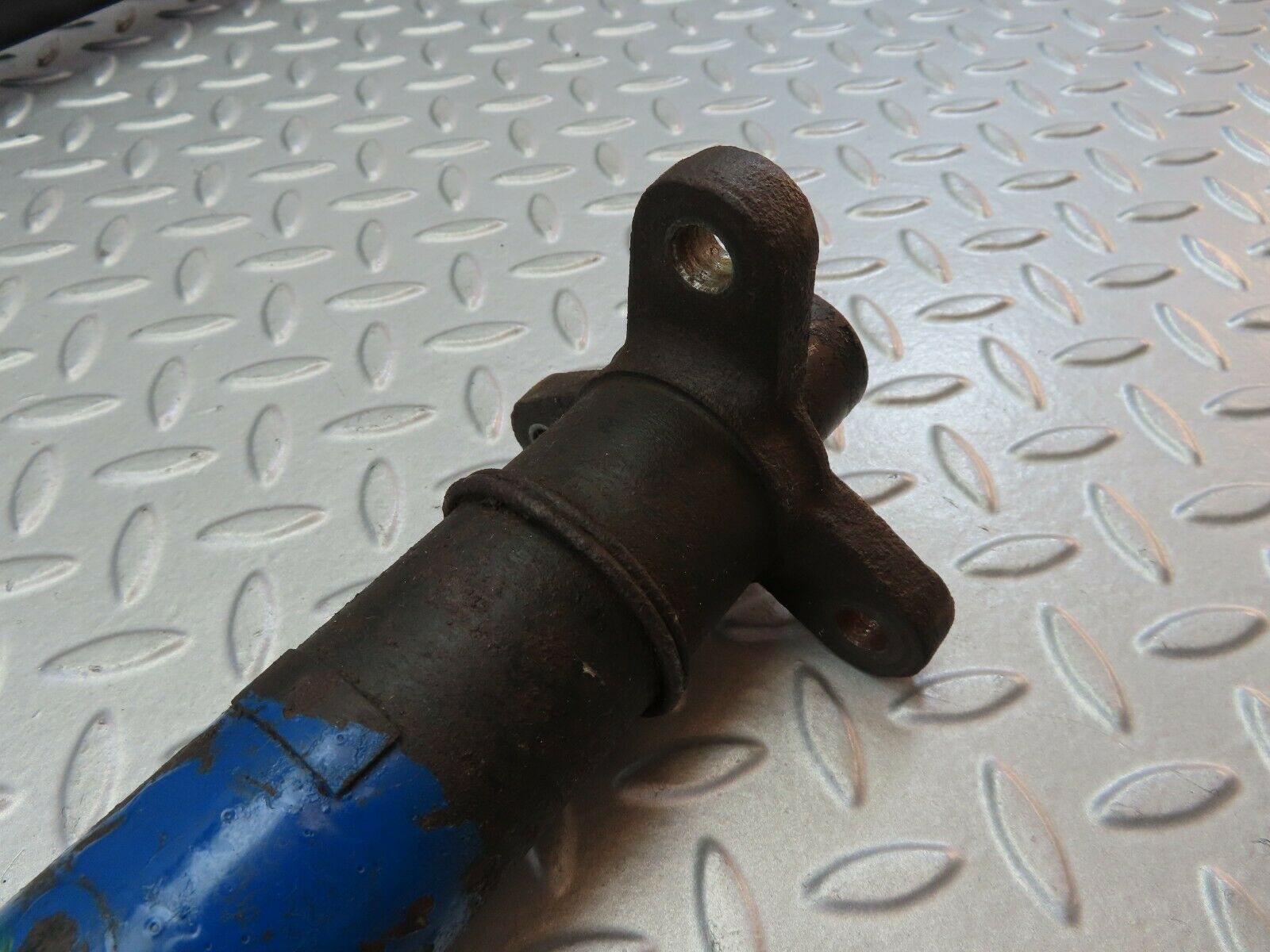 7797 Mercedes-Benz W108 280SE Cardan Shaft Drive Shaft