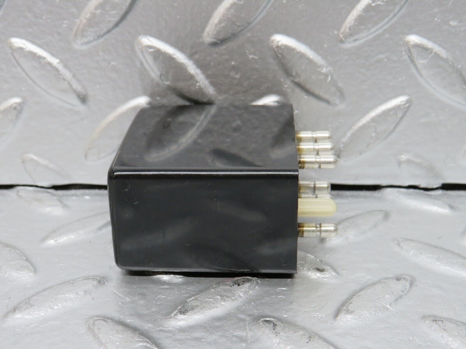 31020 Mercedes-Benz W123 230E Wiper Control Relay 1238210063