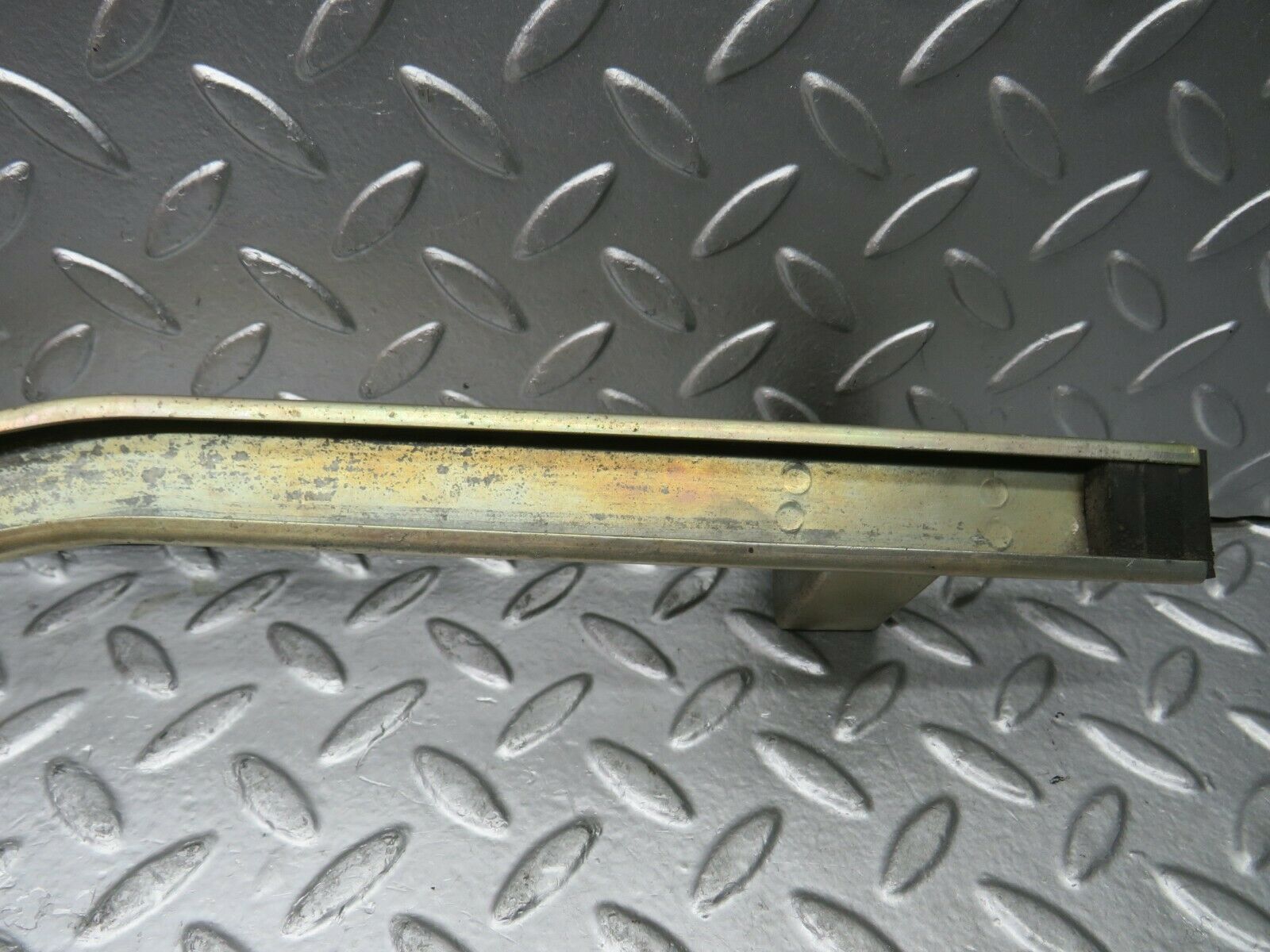 22899 Mercedes-Benz C107 450SLC Coupe Rear Left Window Channel