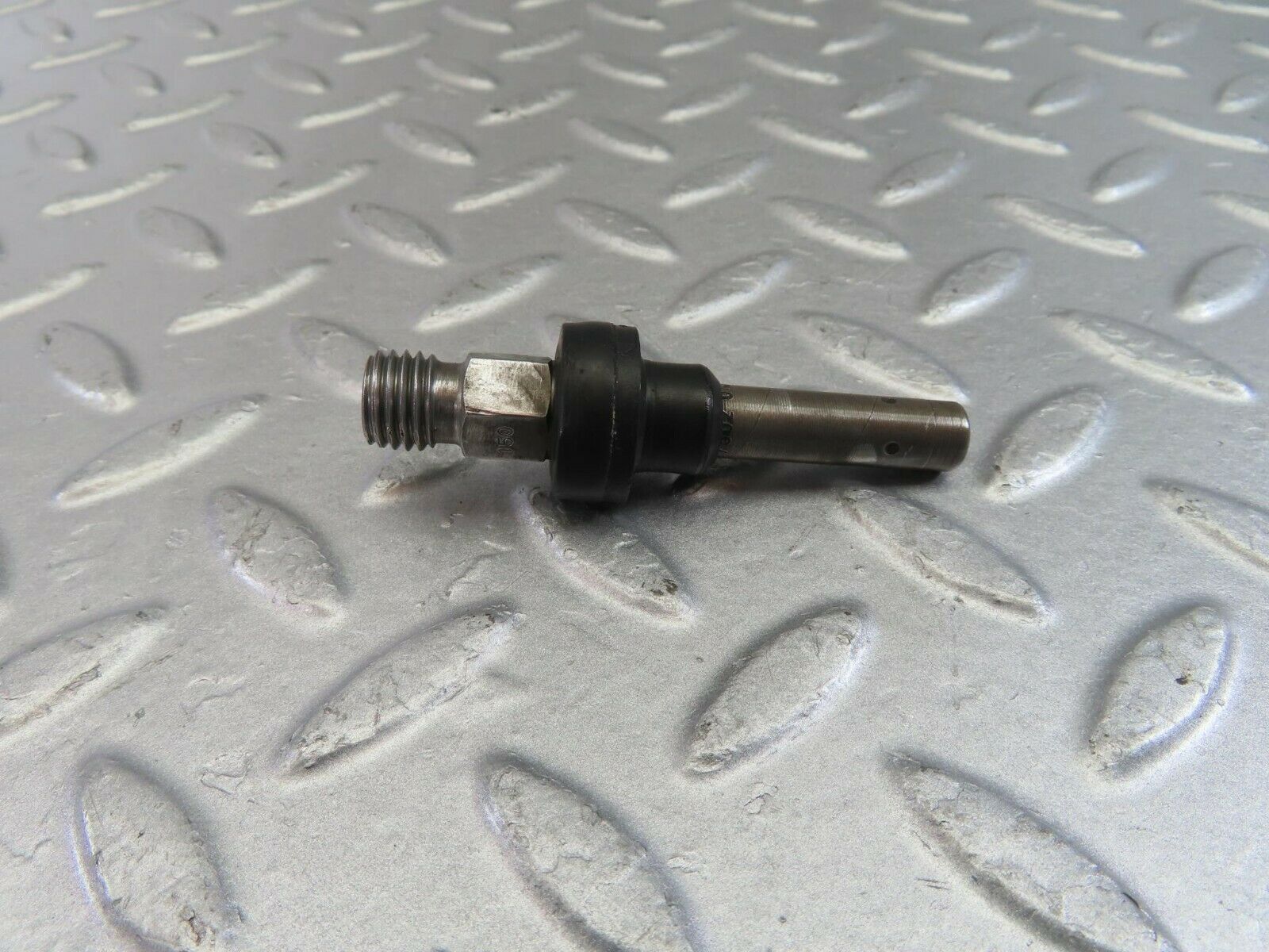 10046 Mercedes-Benz C123 230CE Coupe Fuel Injector Bosch 0437502010