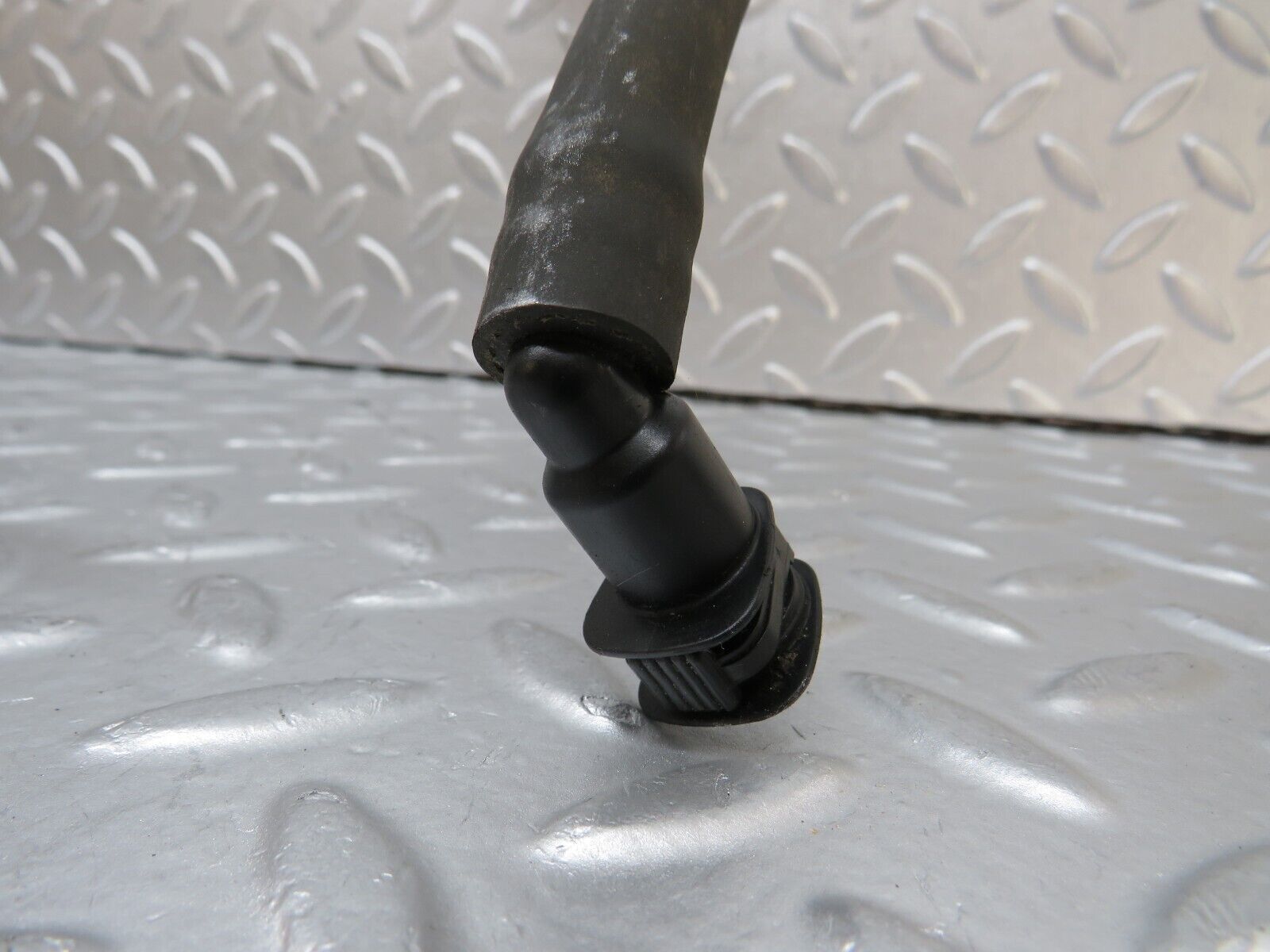 35053 Mercedes-Benz W210 320E Headlight Washer Hose Pipe