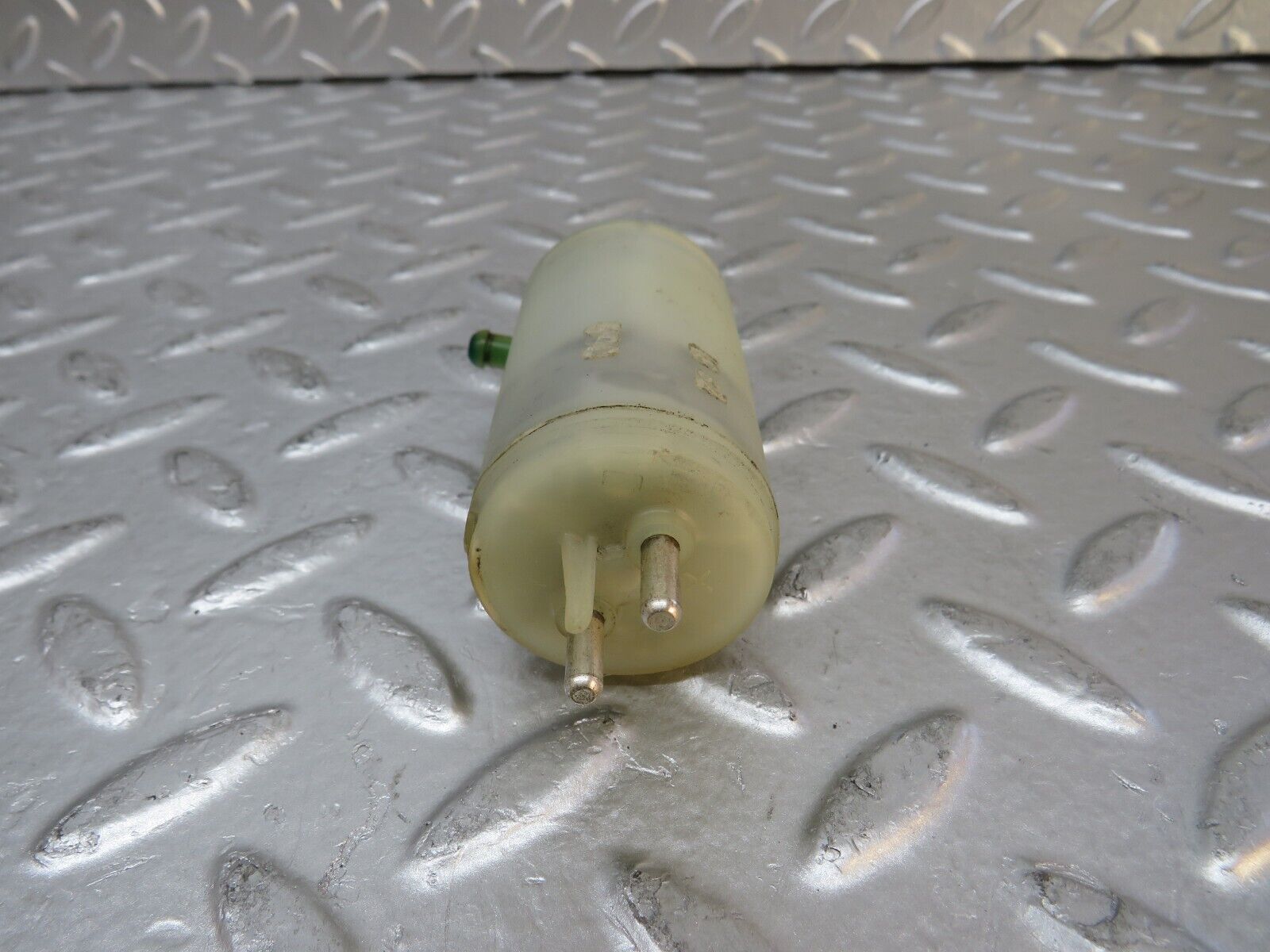 29844 Mercedes-Benz W123 230E Windscreen Washer Pump