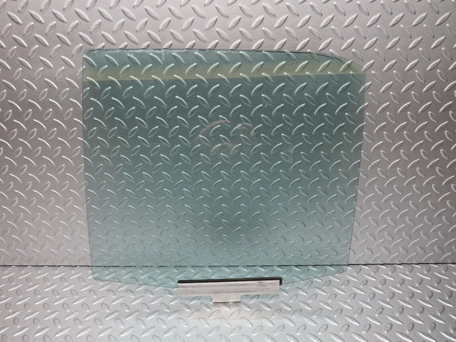 30929 Mercedes-Benz W201 190E 2.0L Rear Left Door Window Glass