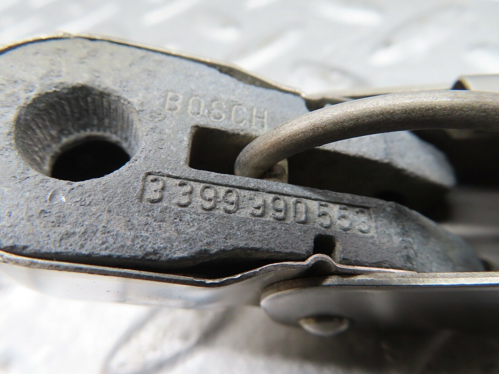 18275 Mercedes-Benz W111 220SE Coupe Wiper Arm Bosch Left Side 3399990553