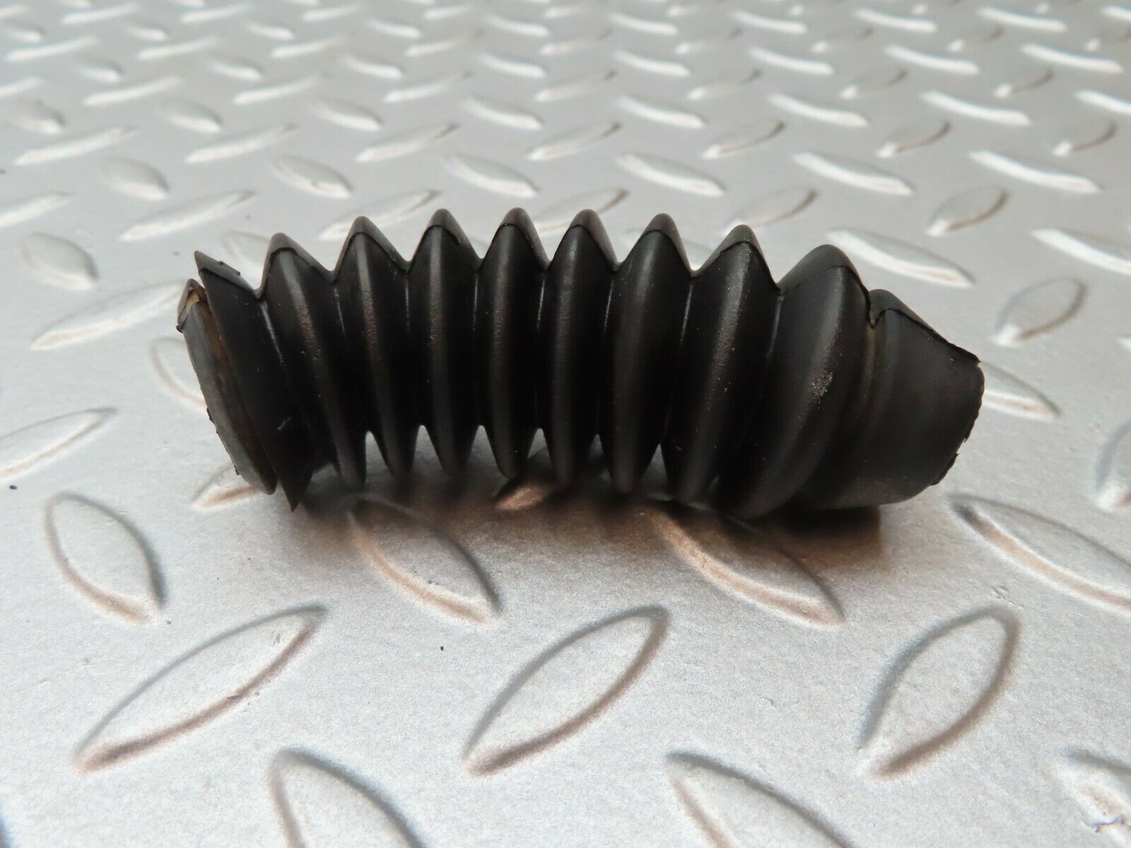 4096 Mercedes-Benz V123 240D LWB Cable Protector For Door 1238210697