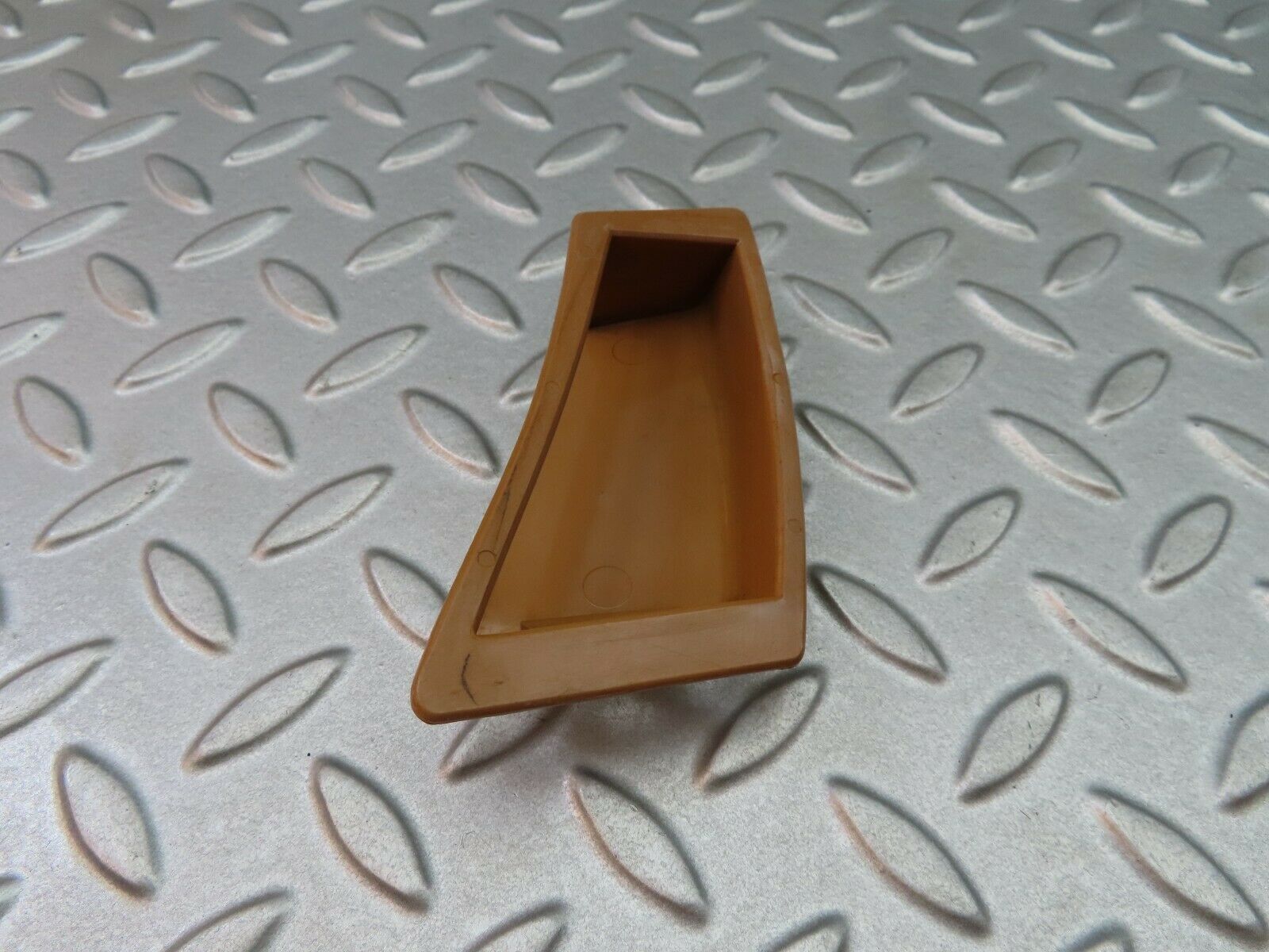 6041 Mercedes-Benz W126 380SE Front Right Door Panel Door Vents 1267270288