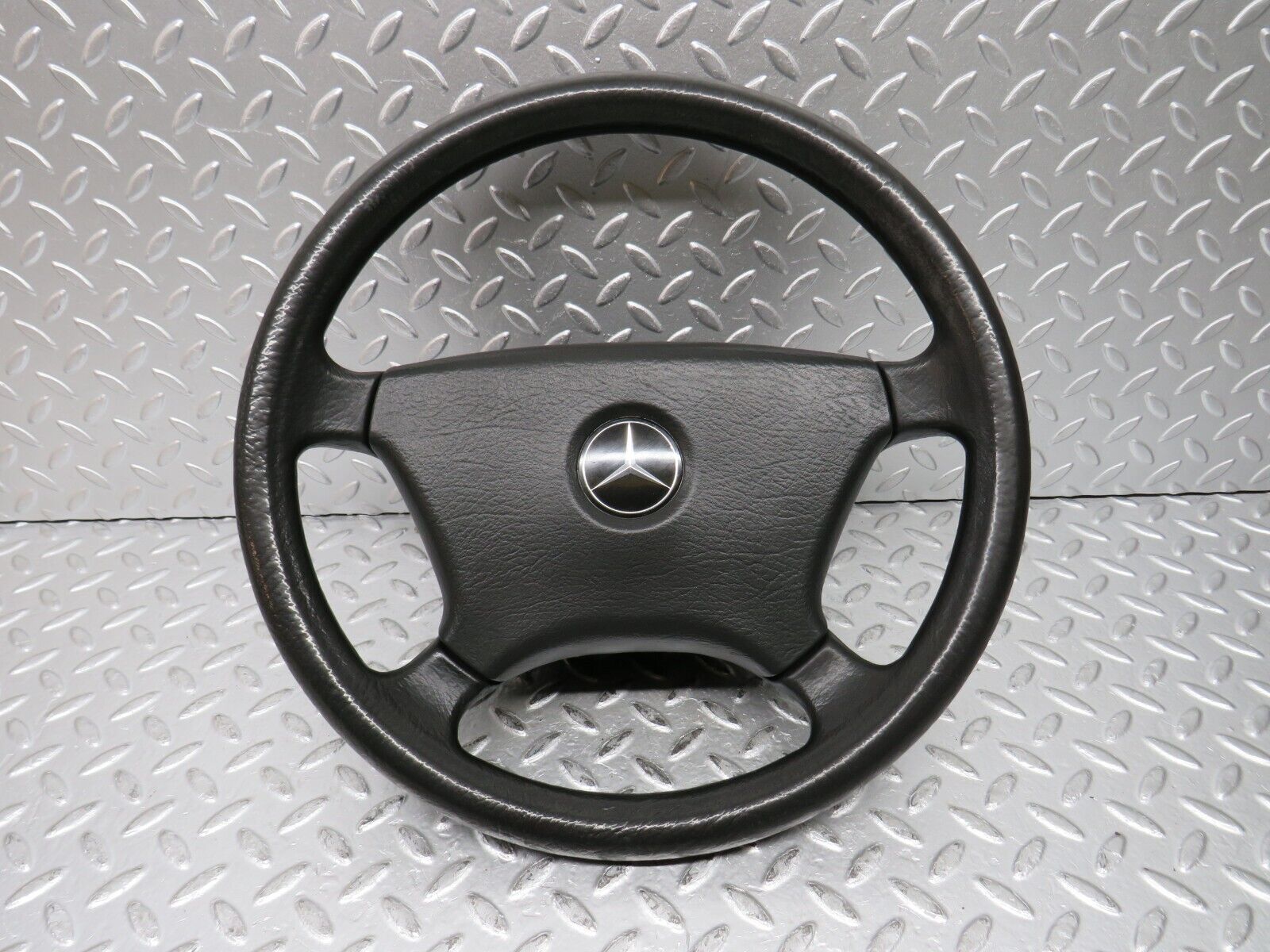 30257 Mercedes-Benz W124 230E Steering Wheel