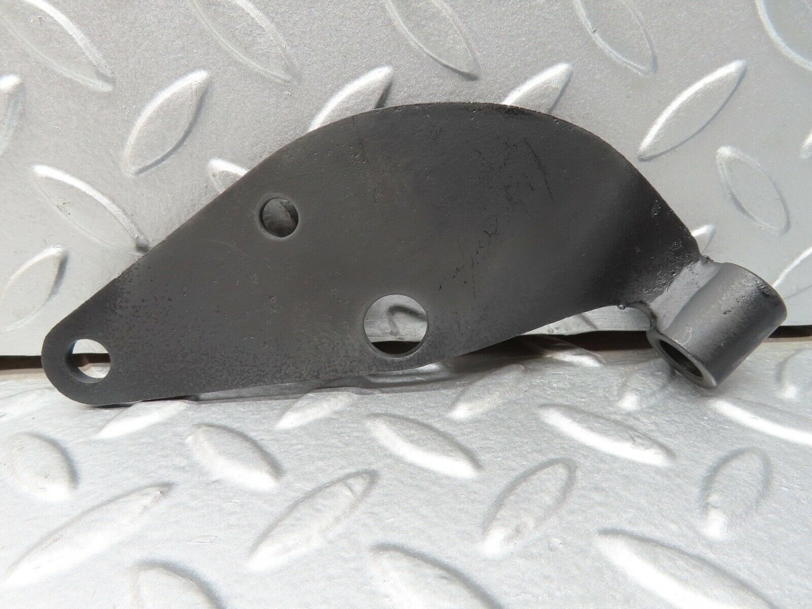 18750 Mercedes-Benz W120 W121 Ponton Engine Mount Bracket Left & Right