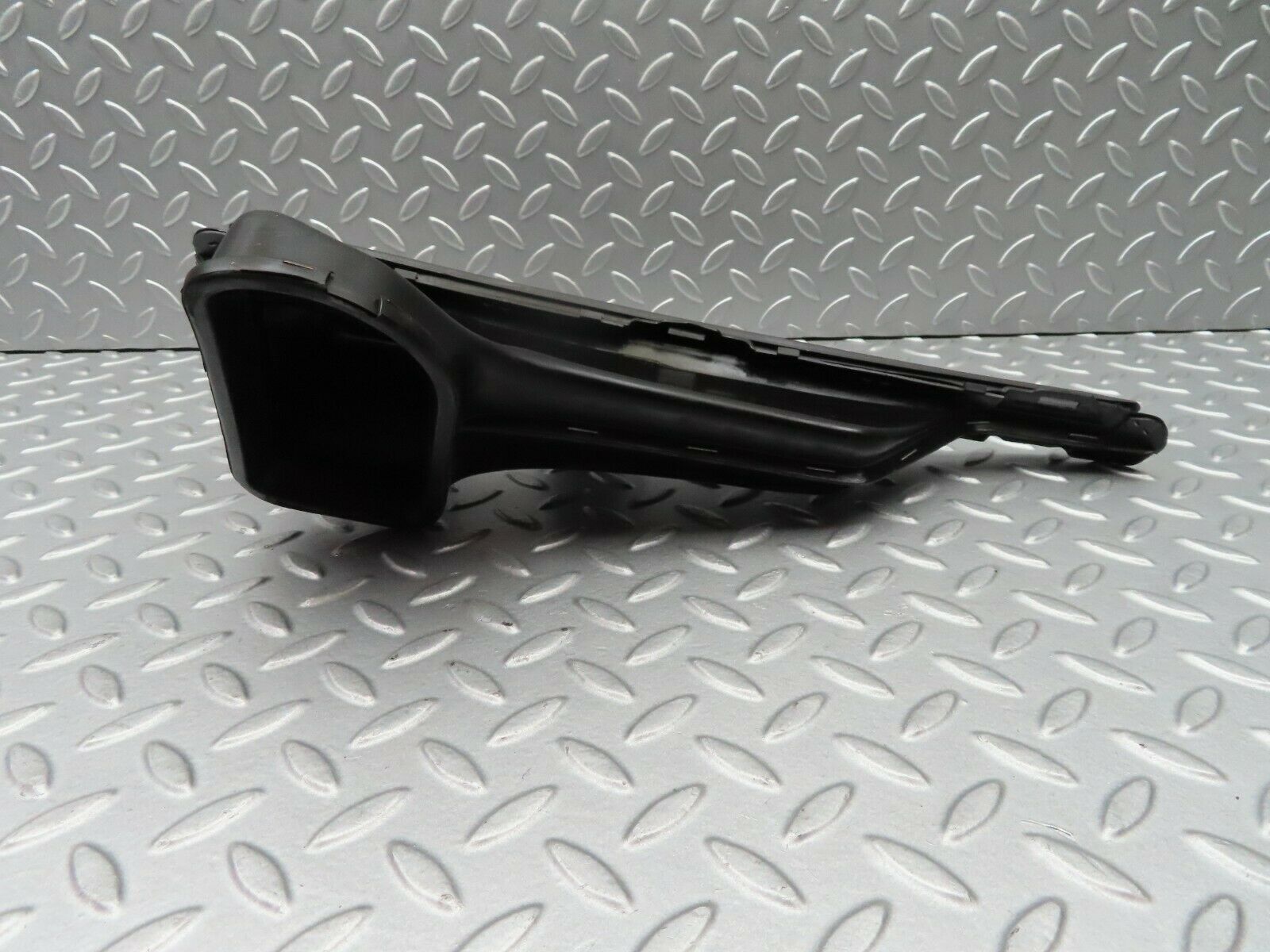 5445 Mercedes-Benz W124 230E Air Vent Duct Right 1248300419