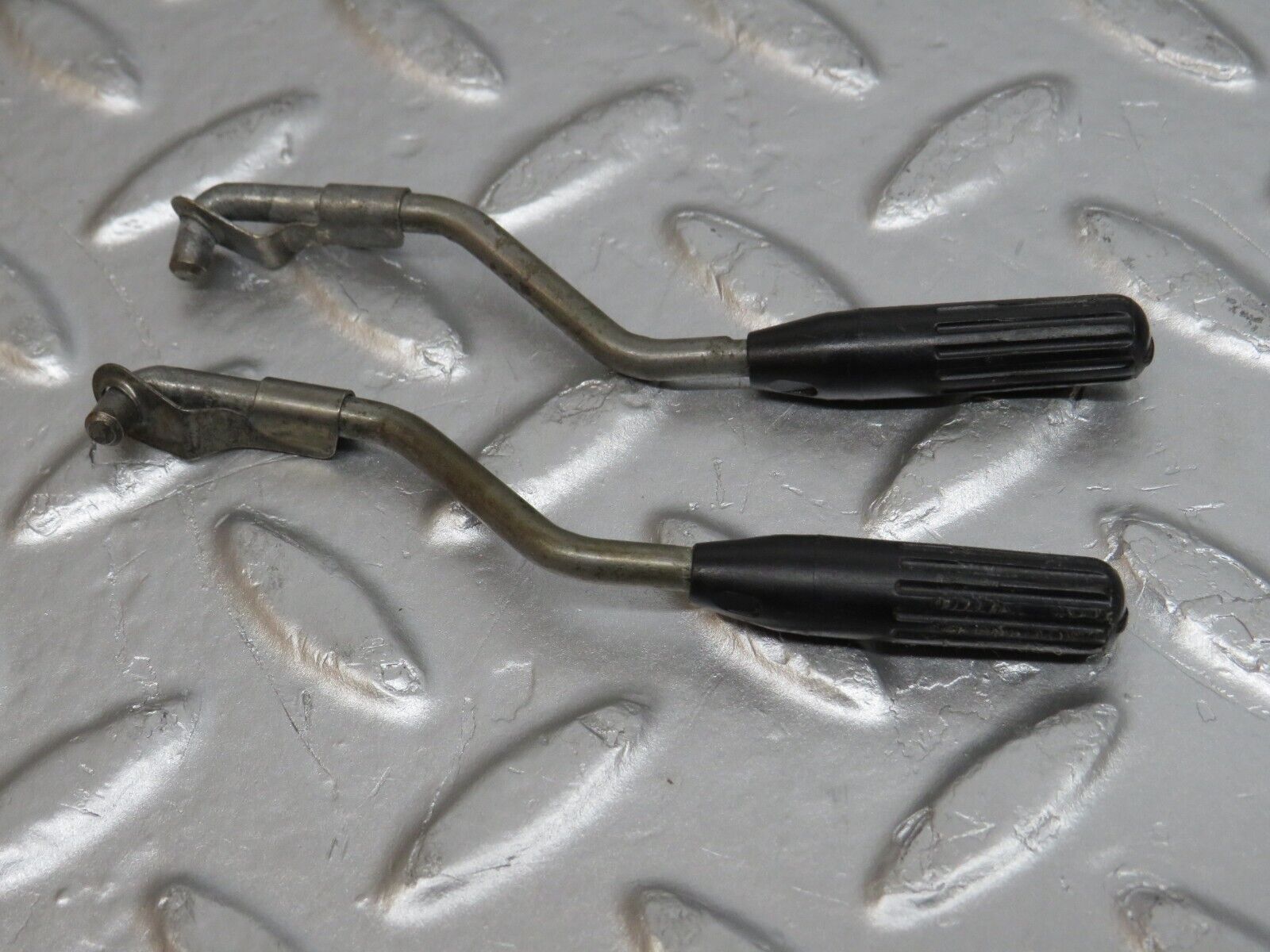 32294 Mercedes-Benz W123 230E Front Door Lock Knob Pair