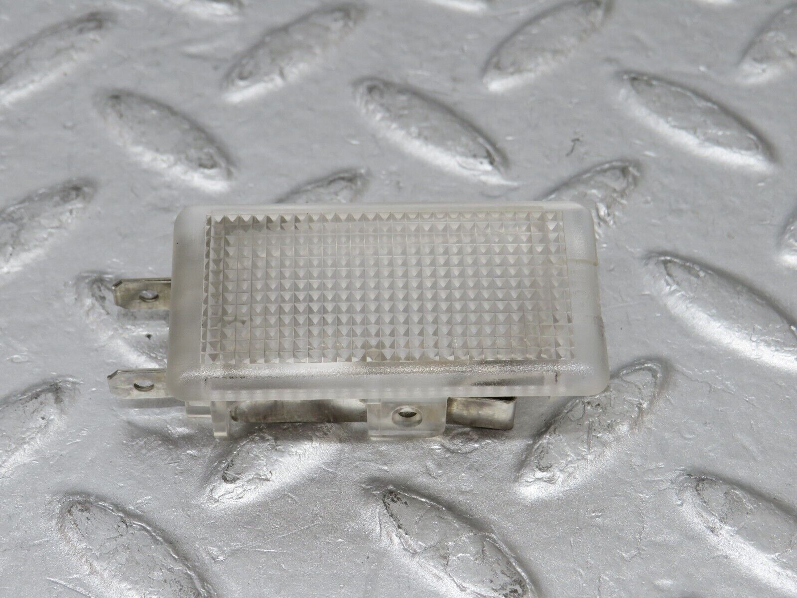 36052 Mercedes-Benz W126 420SE Glove Box Light 1268201301