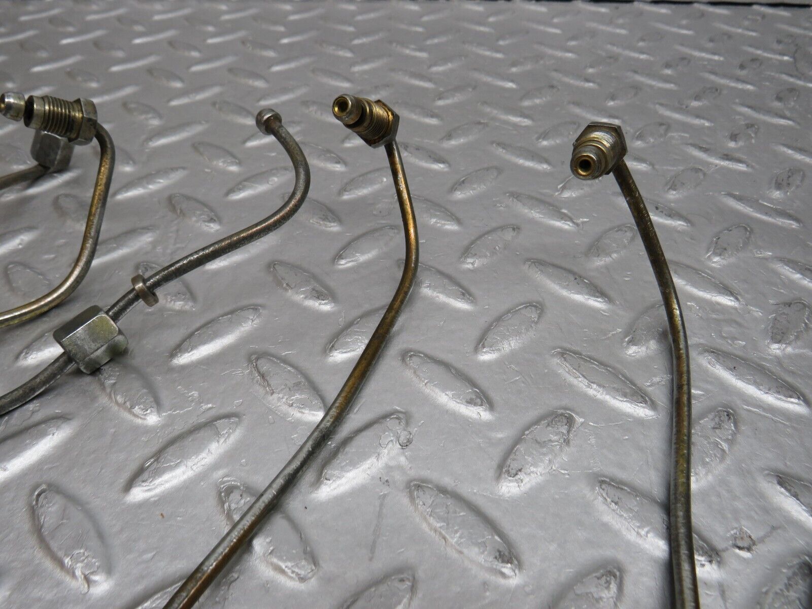 37119 Mercedes-Benz C126 420SEC Coupe Fuel Line Pipe Set